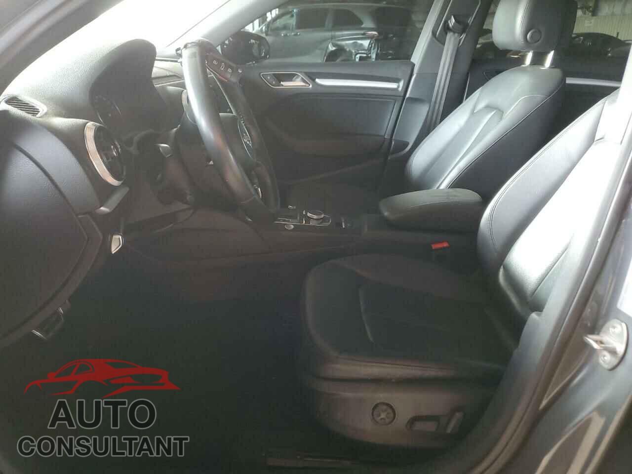 AUDI A3 2018 - WAUAUGFF4J1032598