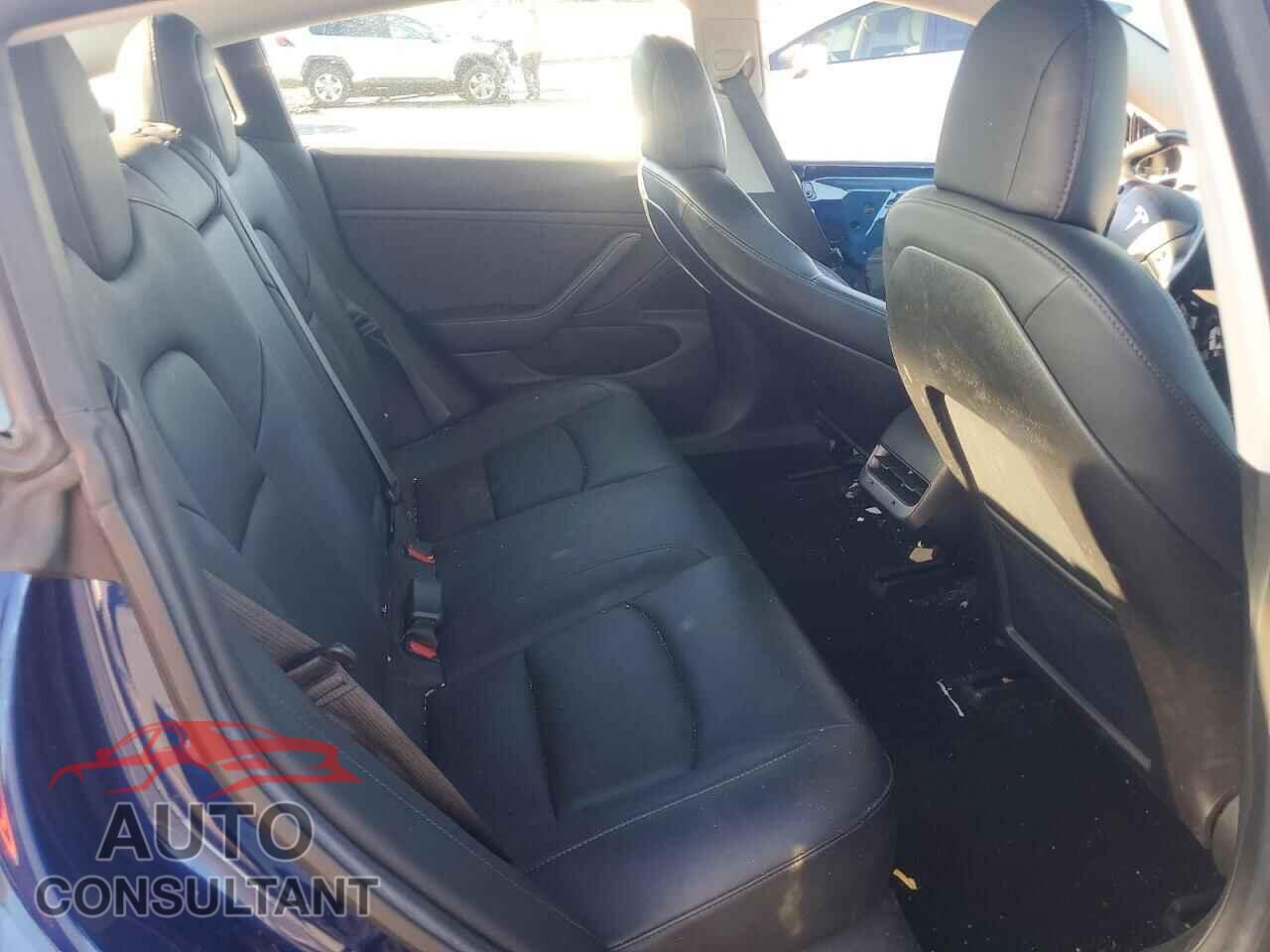 TESLA MODEL 3 2018 - 5YJ3E1EA1JF031220
