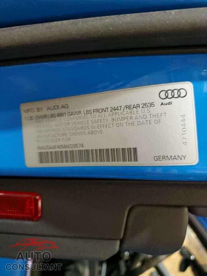 AUDI A4 2021 - WAUDAAF46MA028574