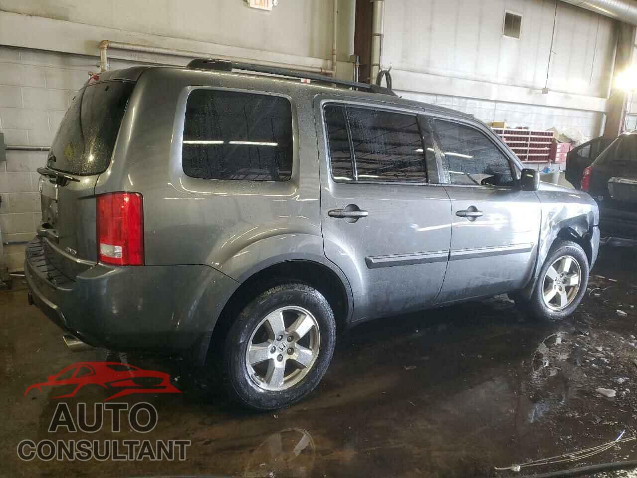 HONDA PILOT 2011 - 5FNYF4H61BB037774