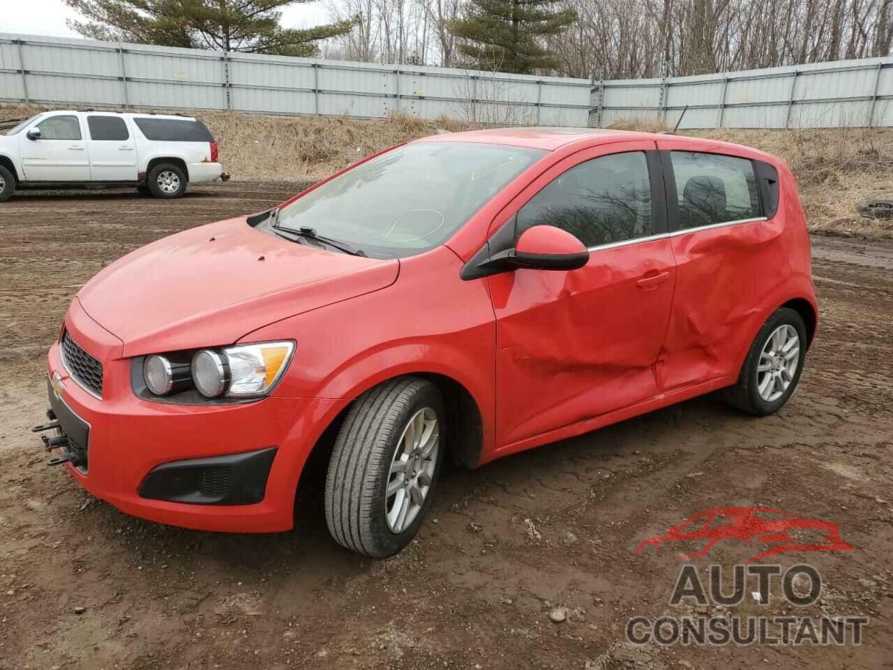 CHEVROLET SONIC 2015 - 1G1JC6SB8F4162188