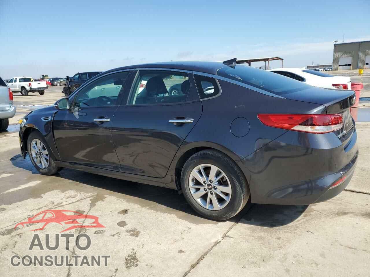 KIA OPTIMA 2017 - KNAGT4L37H5141324