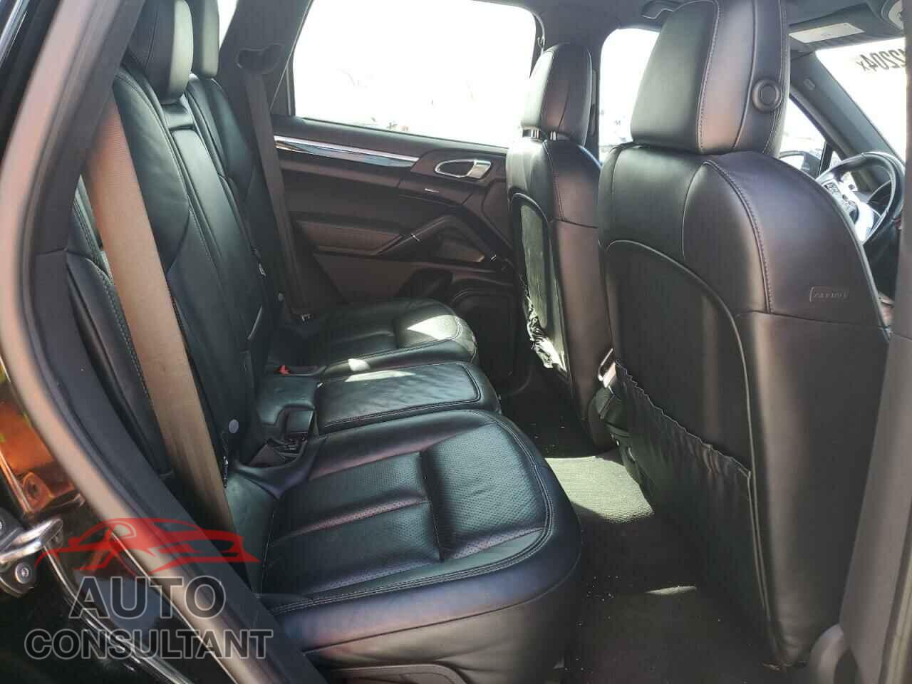 PORSCHE CAYENNE 2016 - WP1AA2A23GLA08758