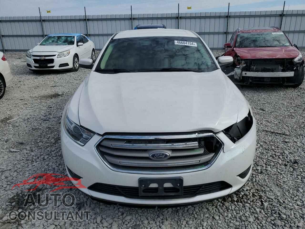 FORD TAURUS 2017 - 1FAHP2E80HG127784