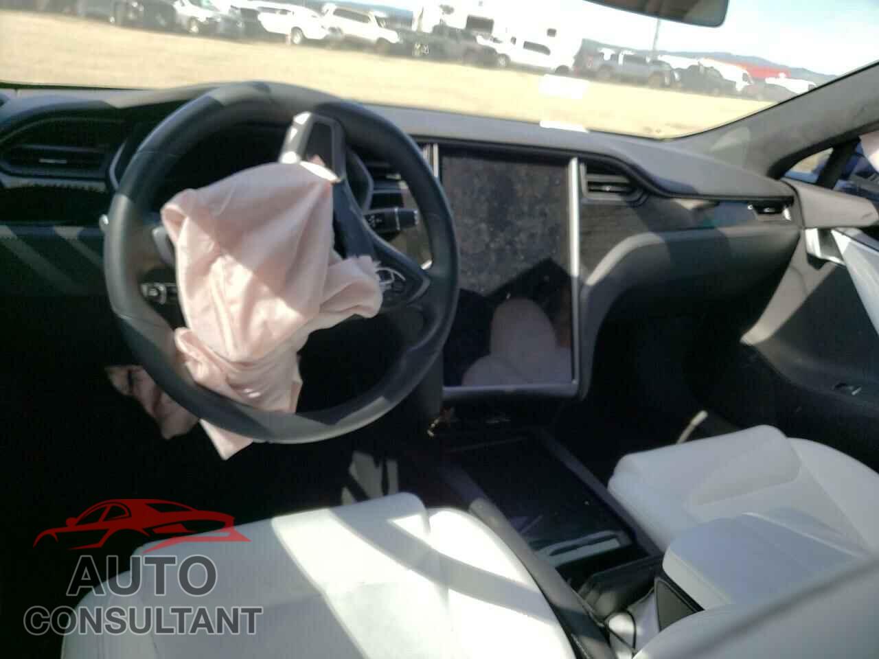 TESLA MODEL S 2020 - 5YJSA1E24LF413146