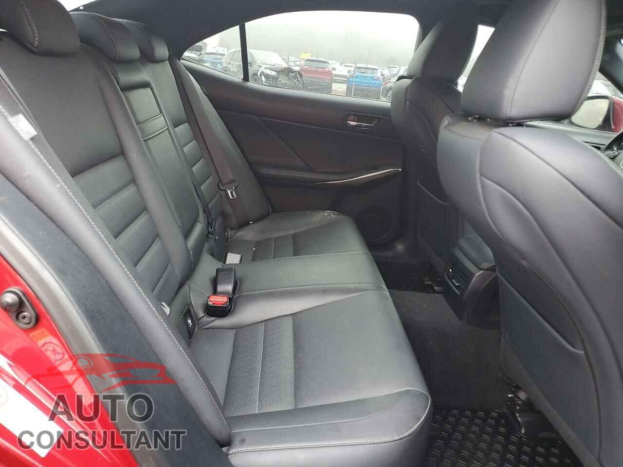 LEXUS IS 2015 - JTHCF1D29F5028435