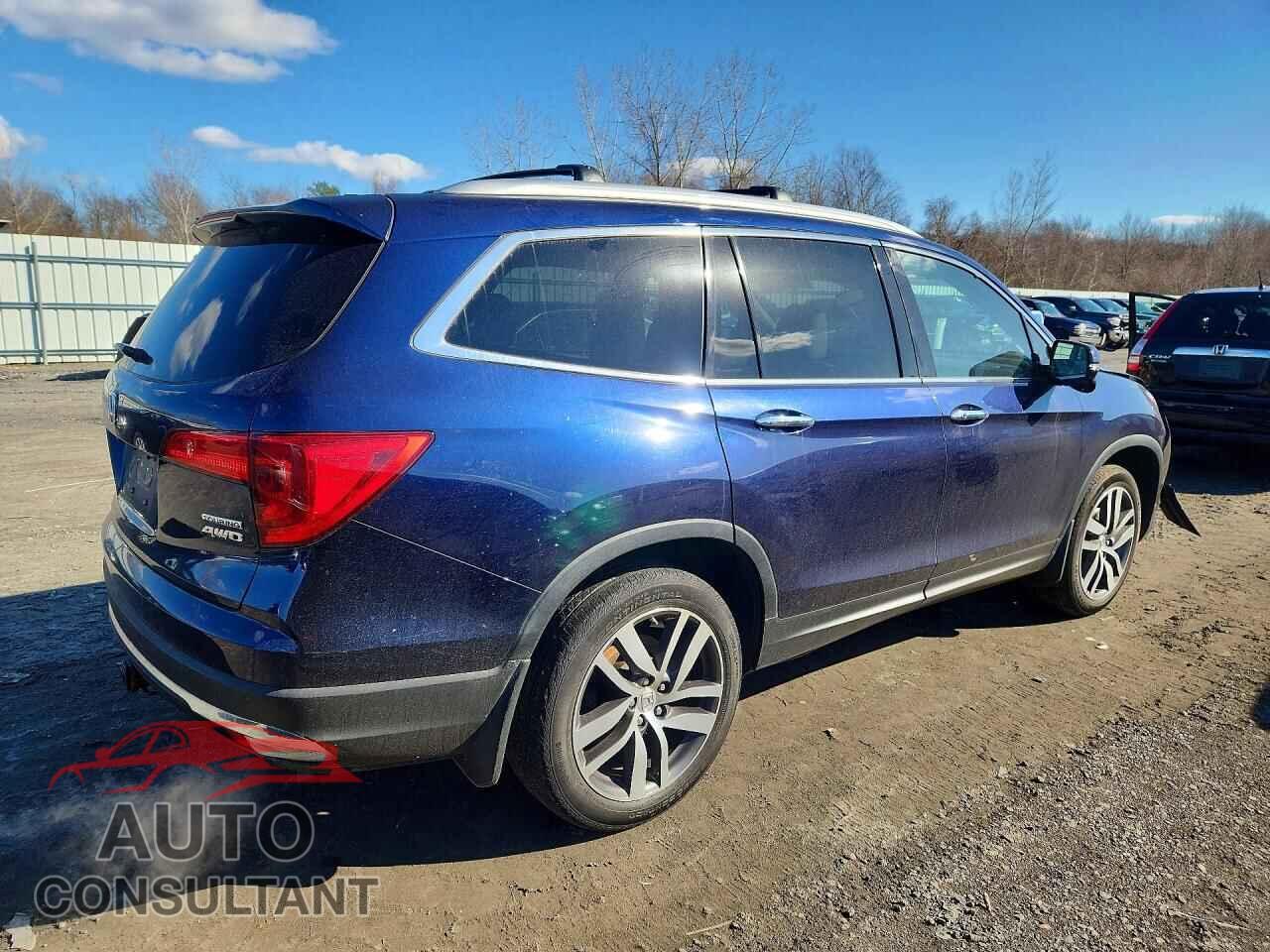 HONDA PILOT 2017 - 5FNYF6H98HB015589