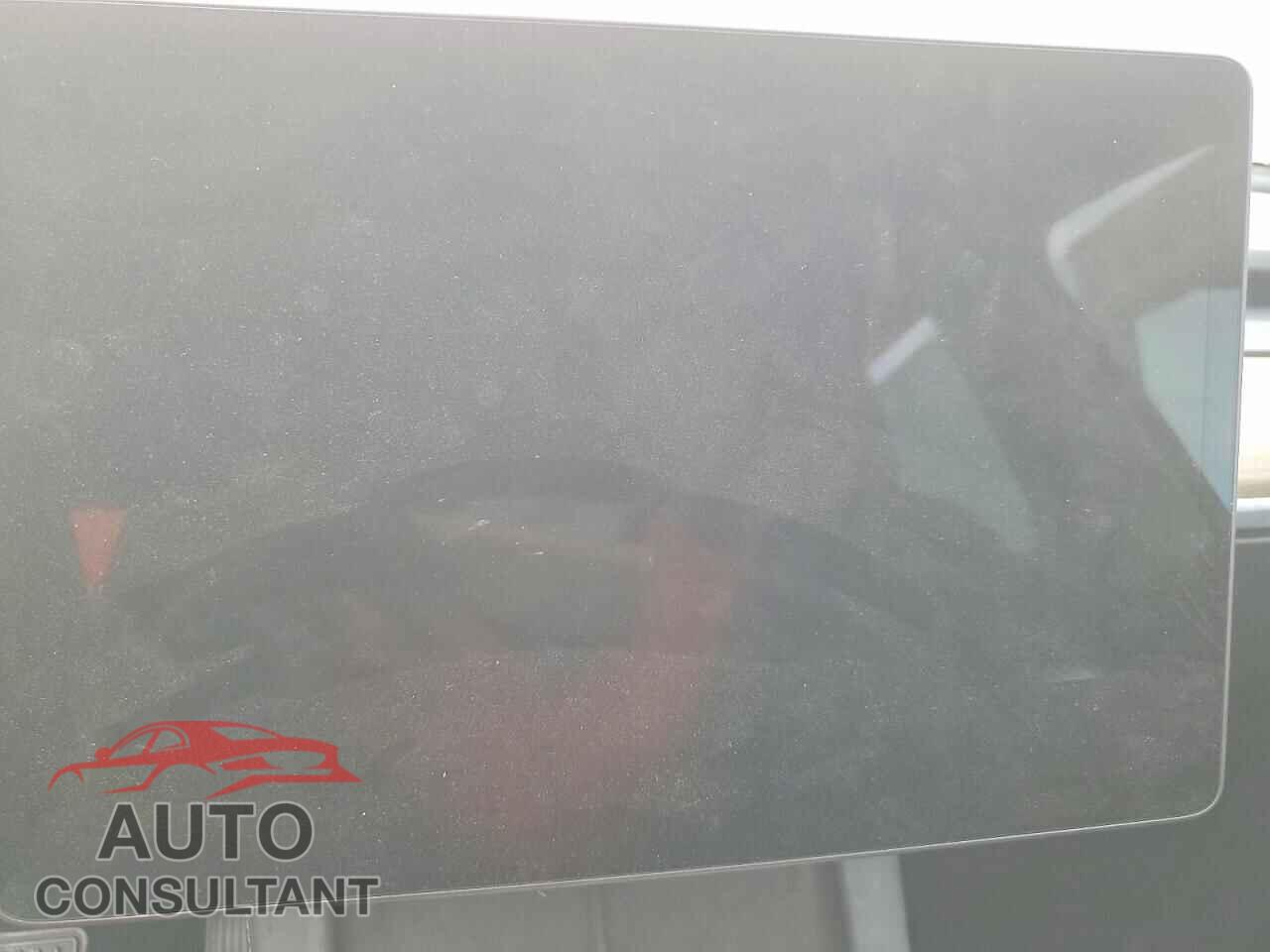 TESLA MODEL Y 2023 - 7SAYGDEE8PA031731
