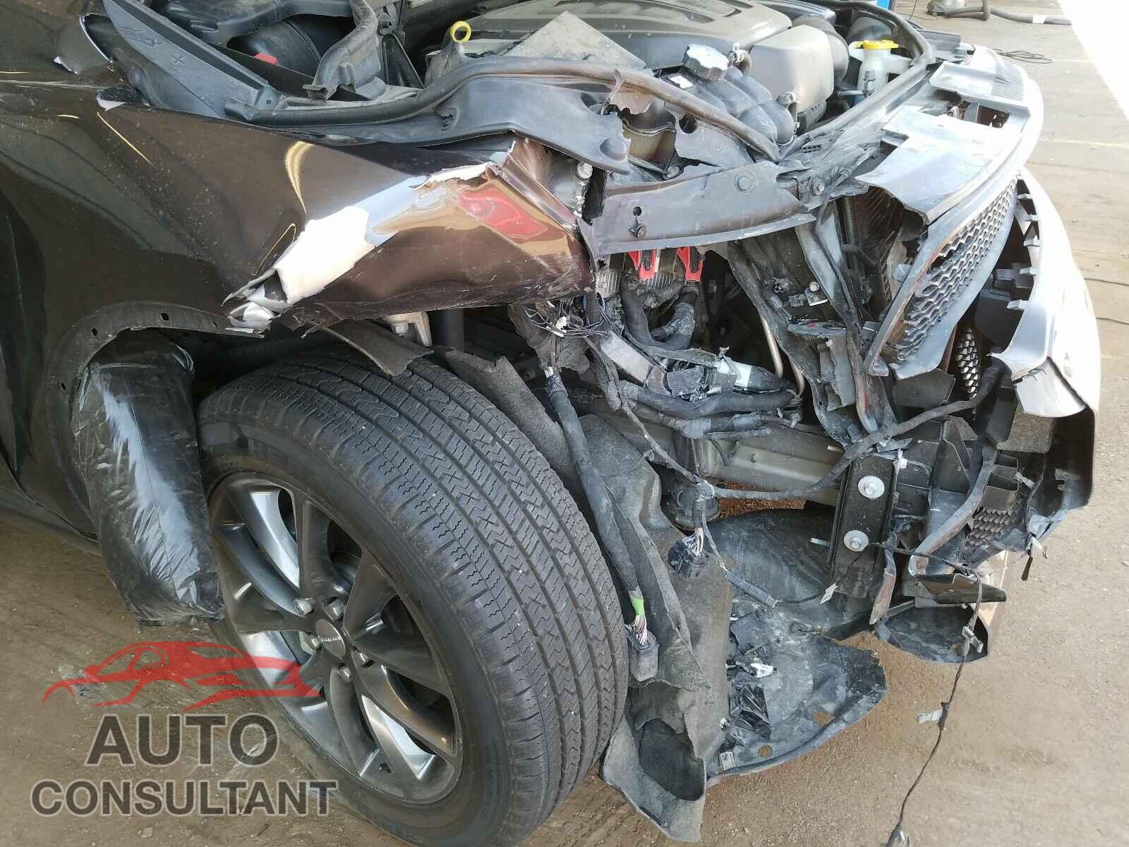 DODGE DURANGO 2018 - 1C4RDJDG5JC496552