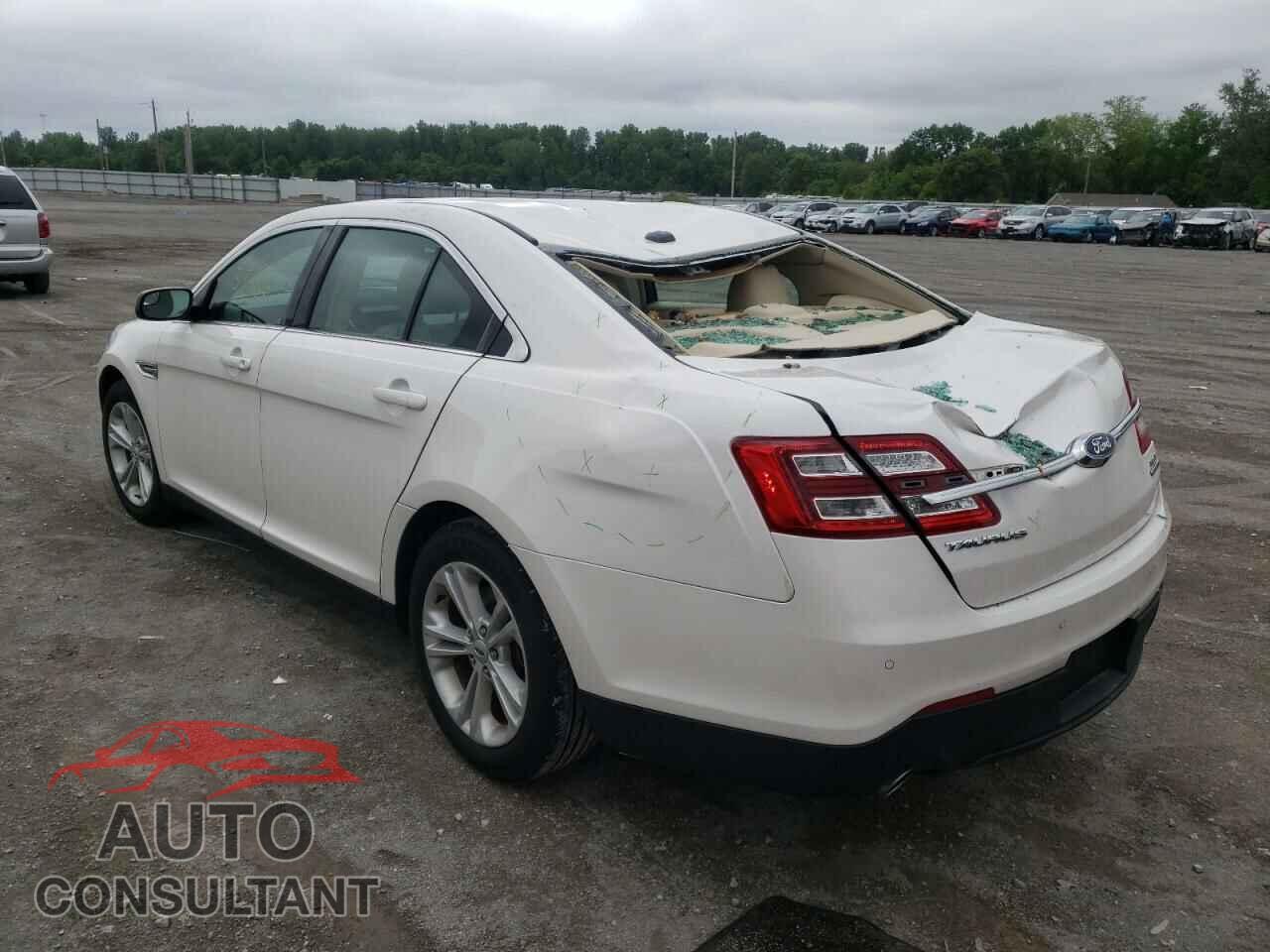 FORD TAURUS 2018 - 1FAHP2E83JG105686