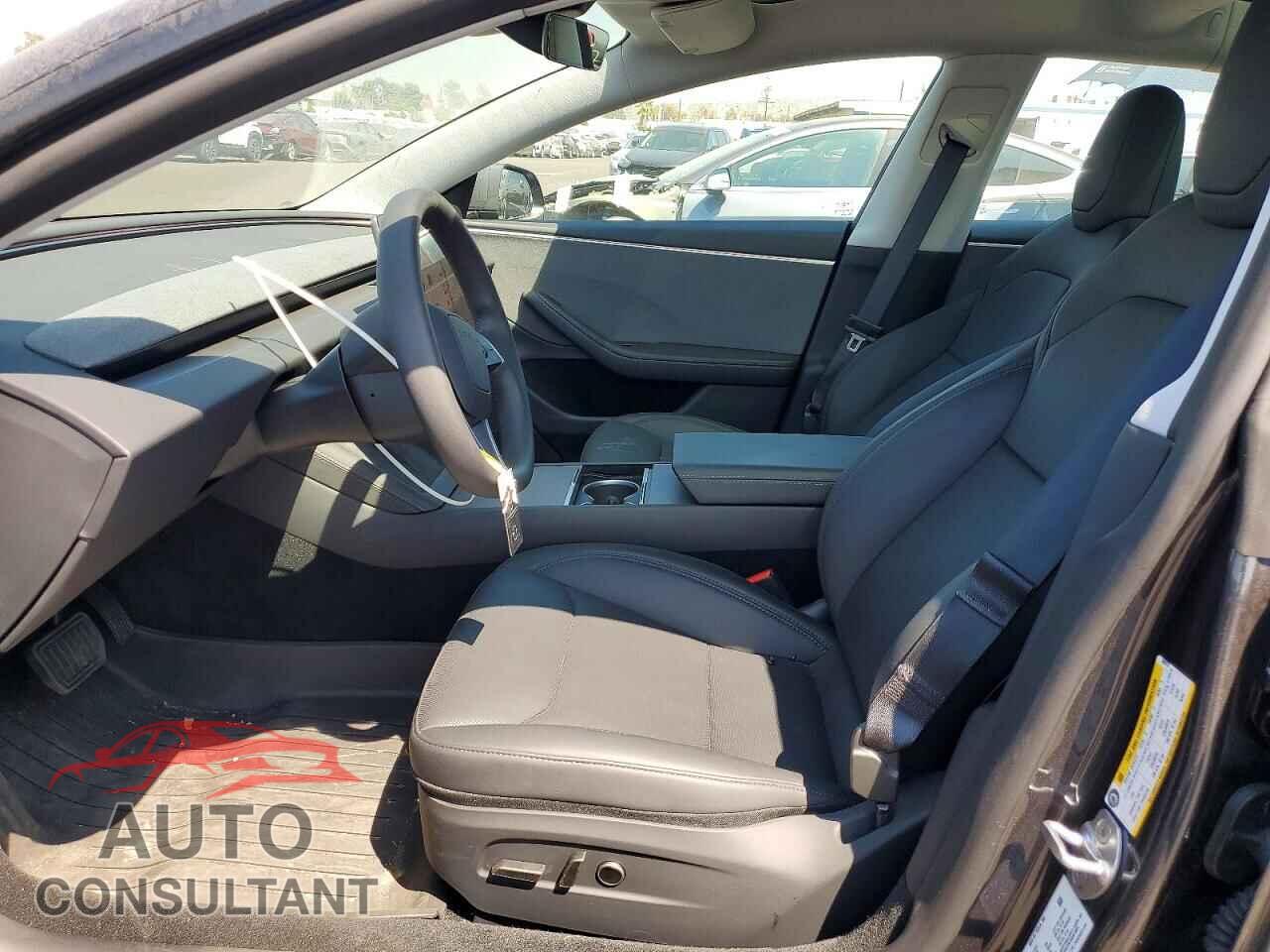 TESLA MODEL 3 2025 - 5YJ3E1EA2SF080976