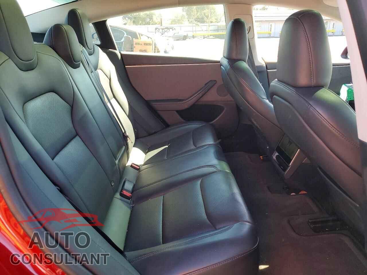 TESLA MODEL 3 2024 - 5YJ3E1EA2RF742243
