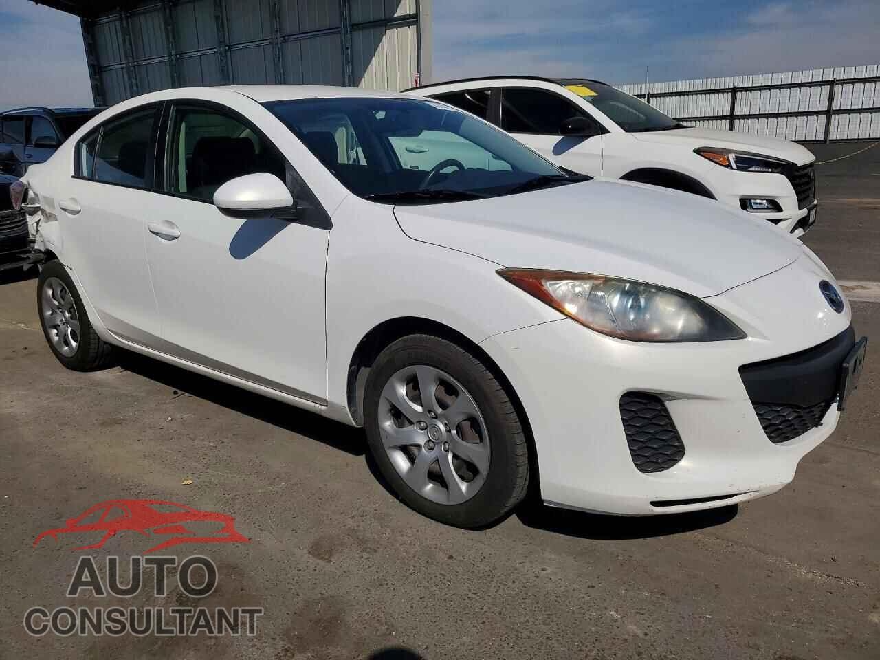 MAZDA 3 2013 - JM1BL1UP8D1785039
