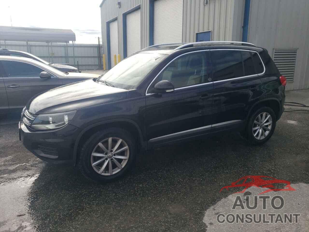 VOLKSWAGEN TIGUAN 2017 - WVGSV7AX0HK021649