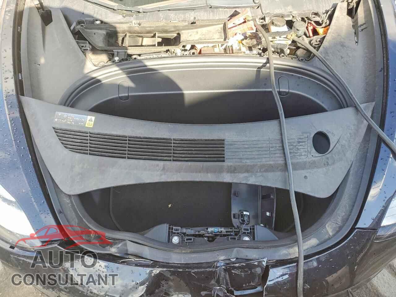 TESLA MODEL 3 2018 - 5YJ3E1EA4JF070125
