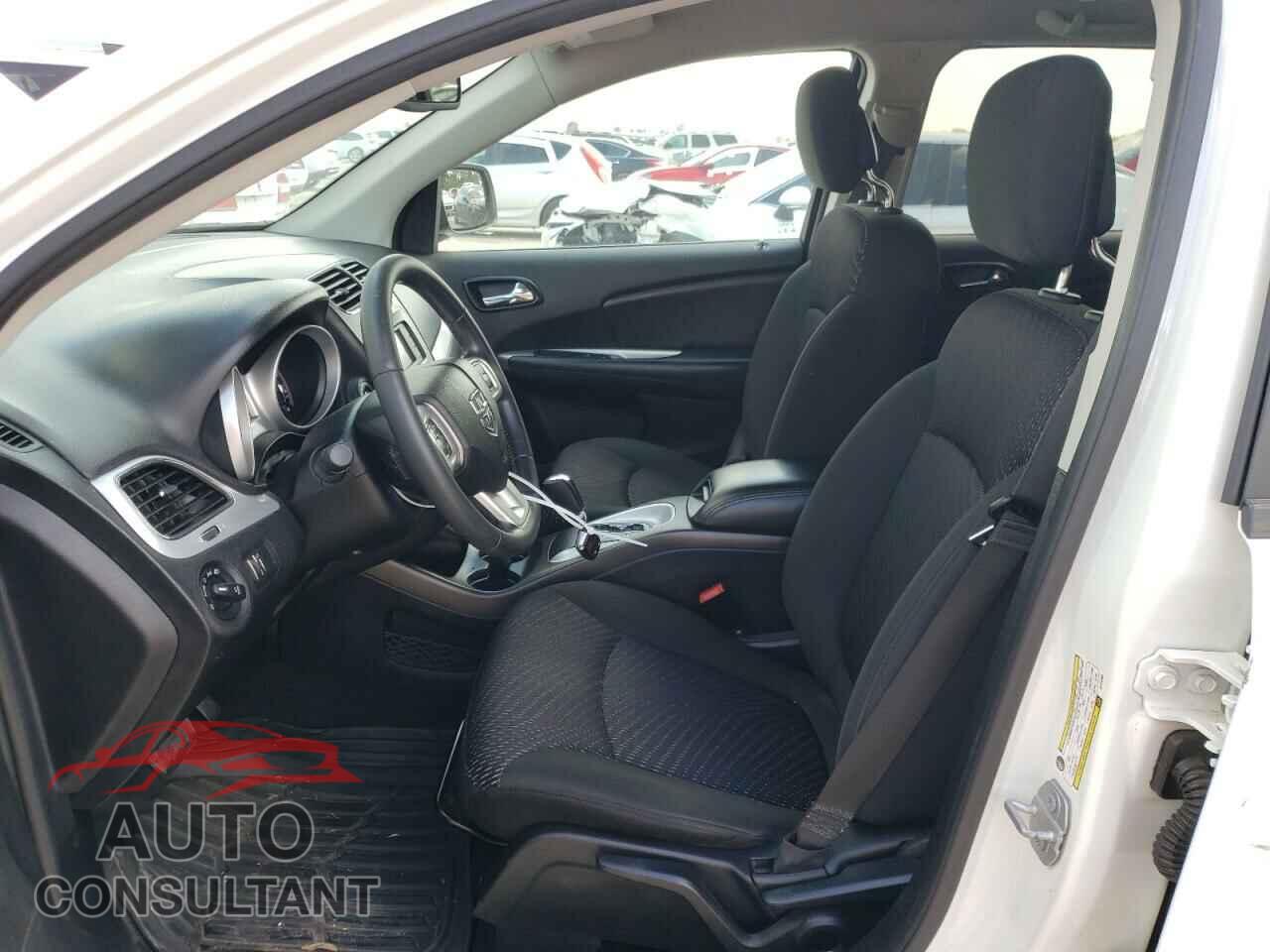 DODGE JOURNEY 2019 - 3C4PDCBB2KT774002