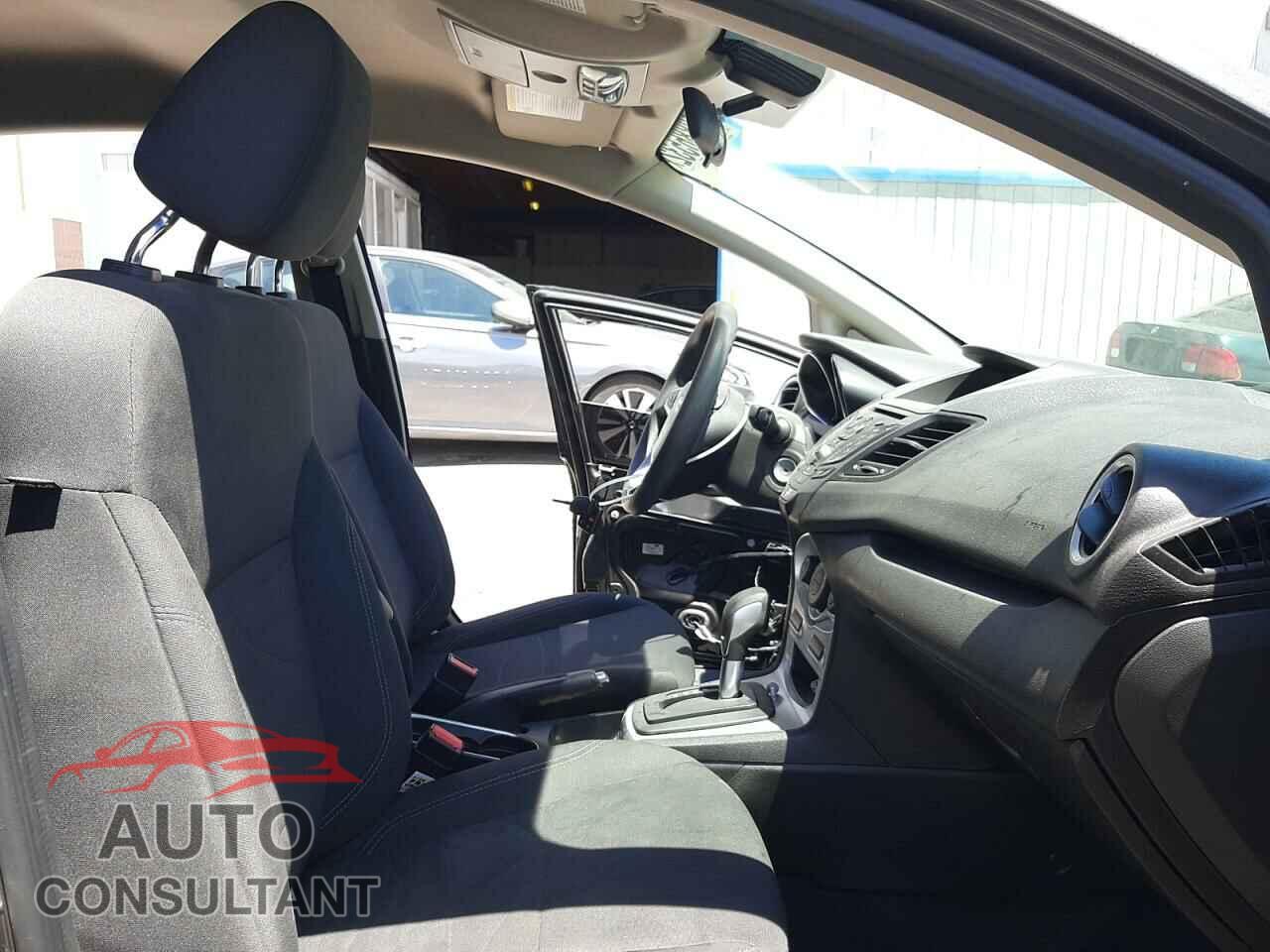 FORD FIESTA 2019 - 3FADP4EJ2KM155676