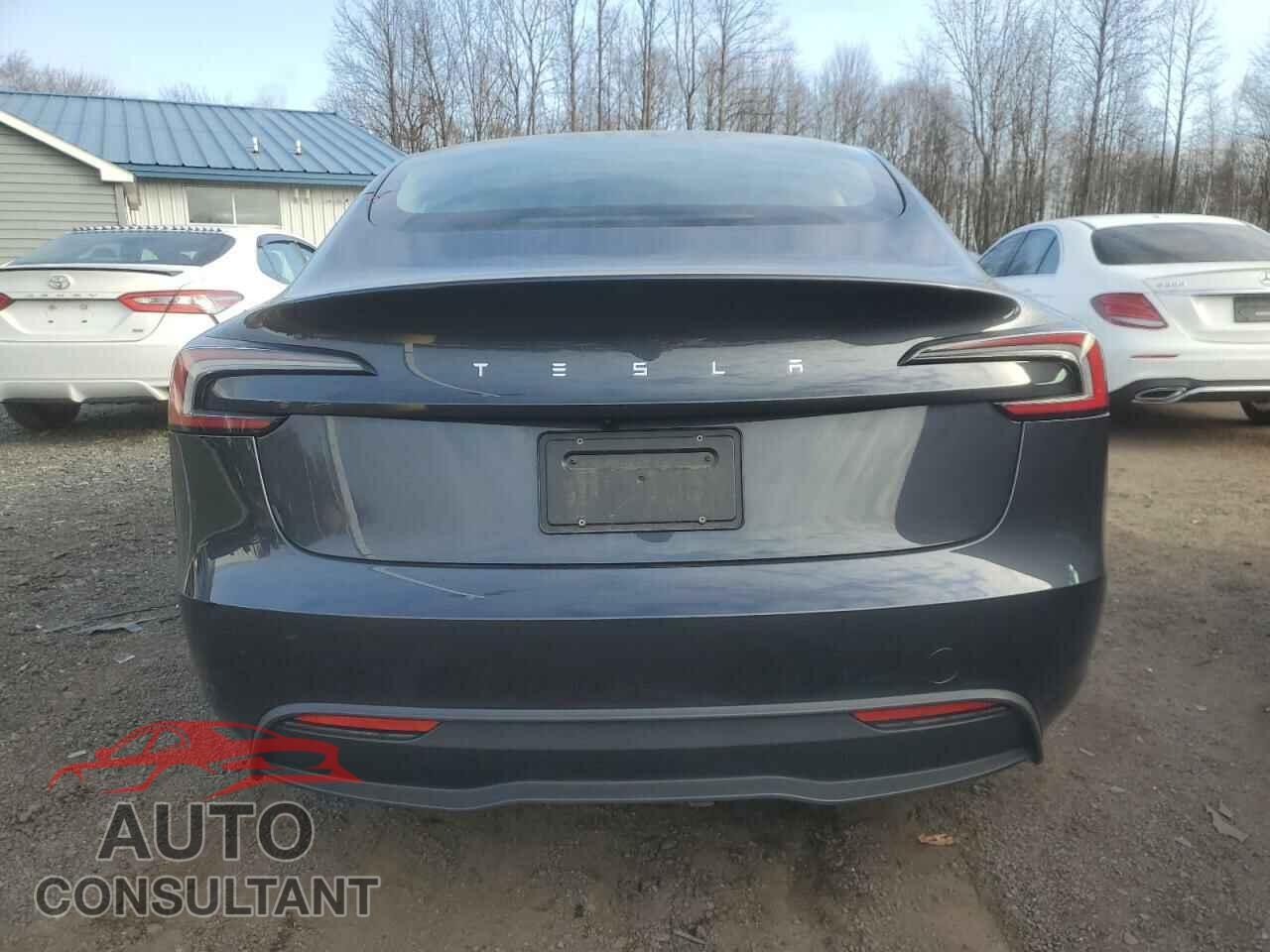 TESLA MODEL 3 2024 - 5YJ3E1EA7RF730282