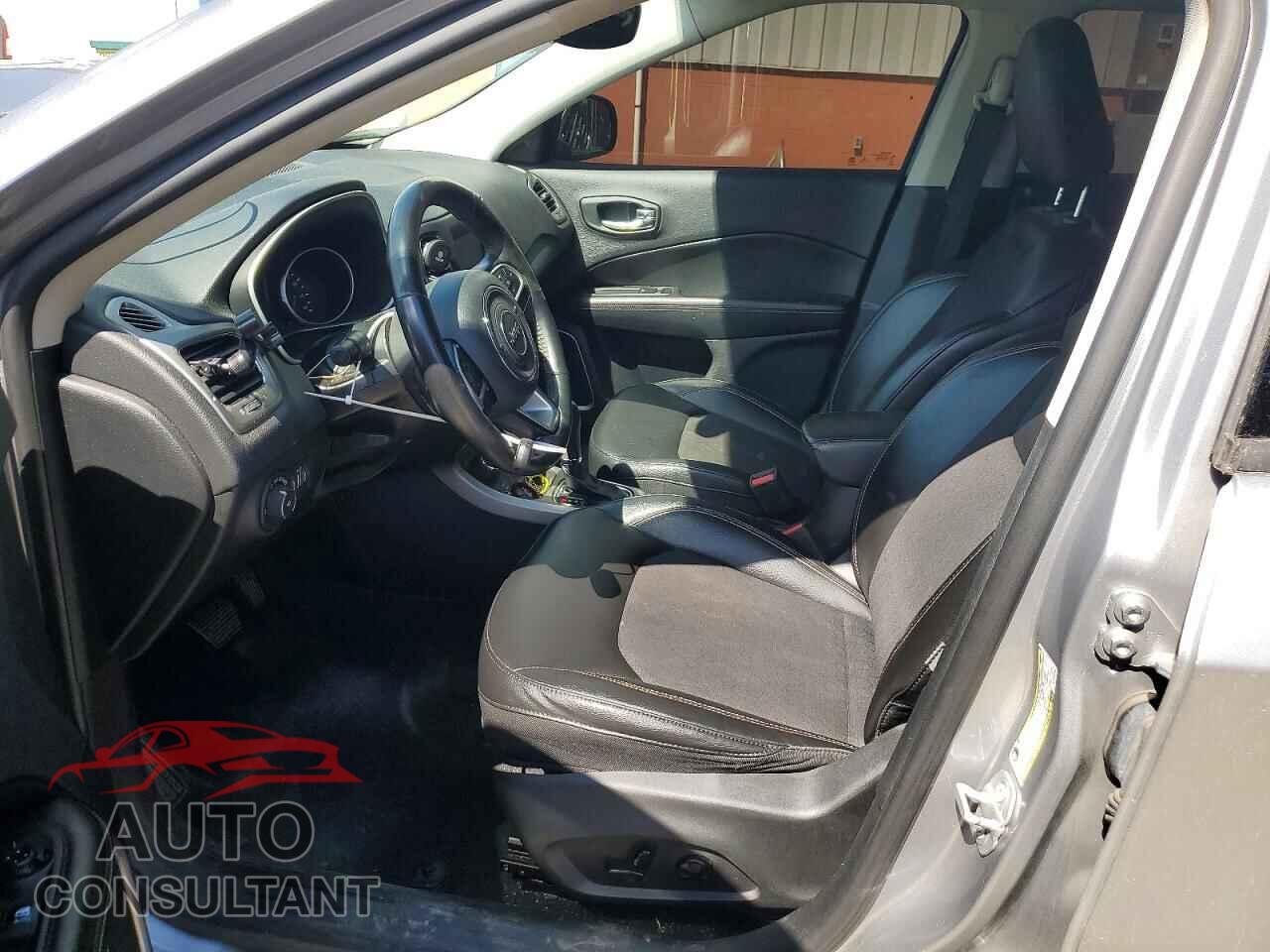 JEEP COMPASS 2019 - 3C4NJDBB5KT654300