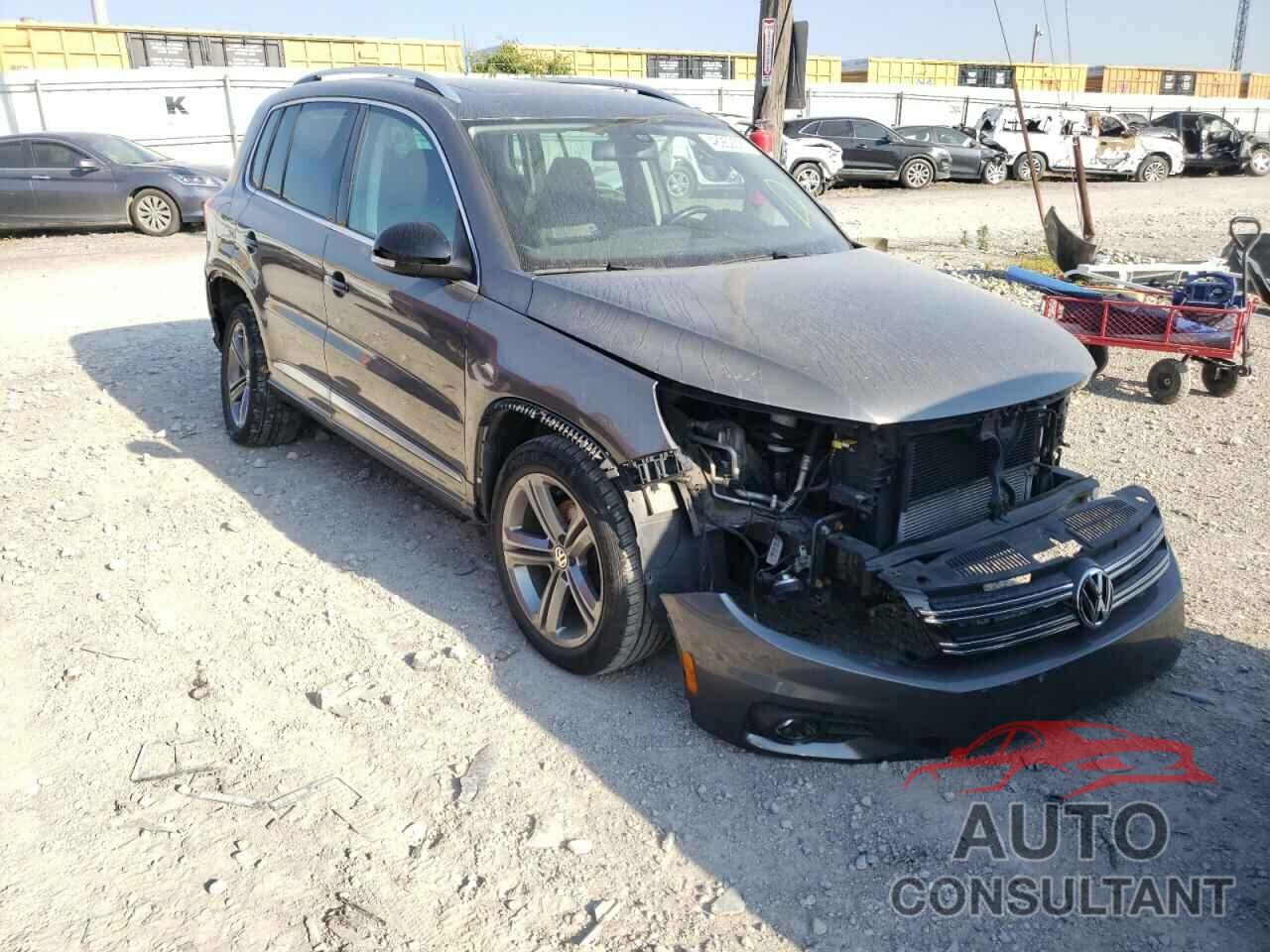 VOLKSWAGEN TIGUAN 2017 - WVGTV7AX2HK014254