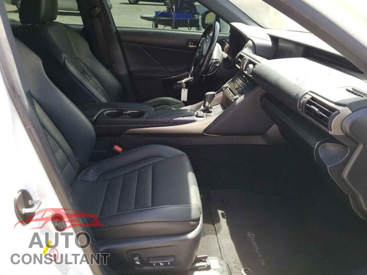 LEXUS IS 2017 - JTHBA1D22H5051245