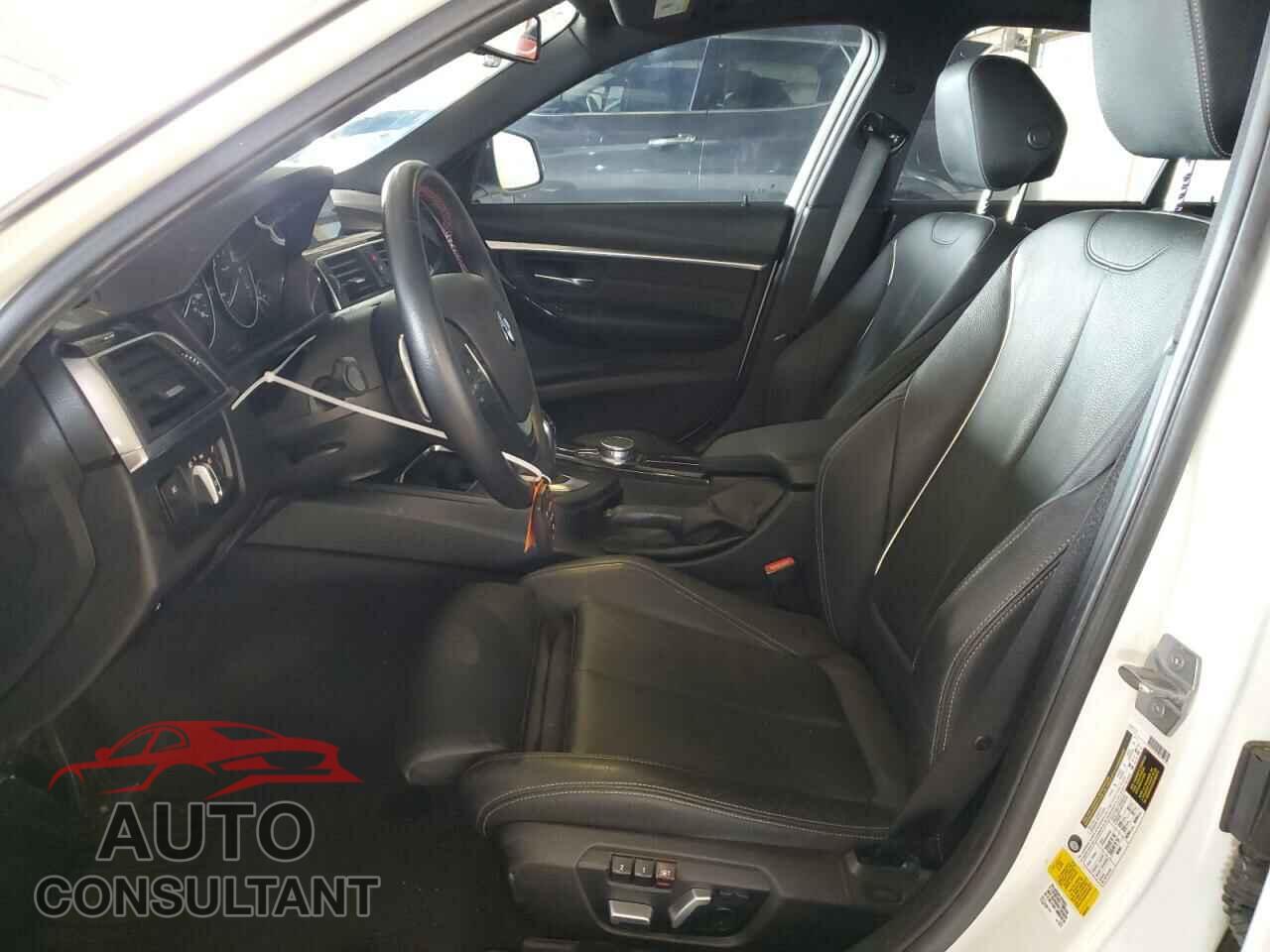BMW 3 SERIES 2018 - WBA8B9C53JEE82296