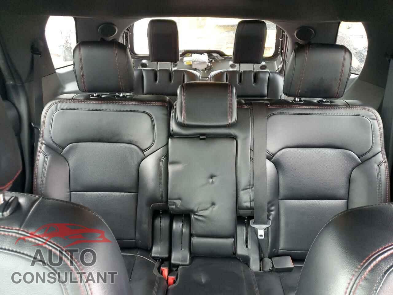 FORD EXPLORER 2017 - 1FM5K8GT4HGD55752