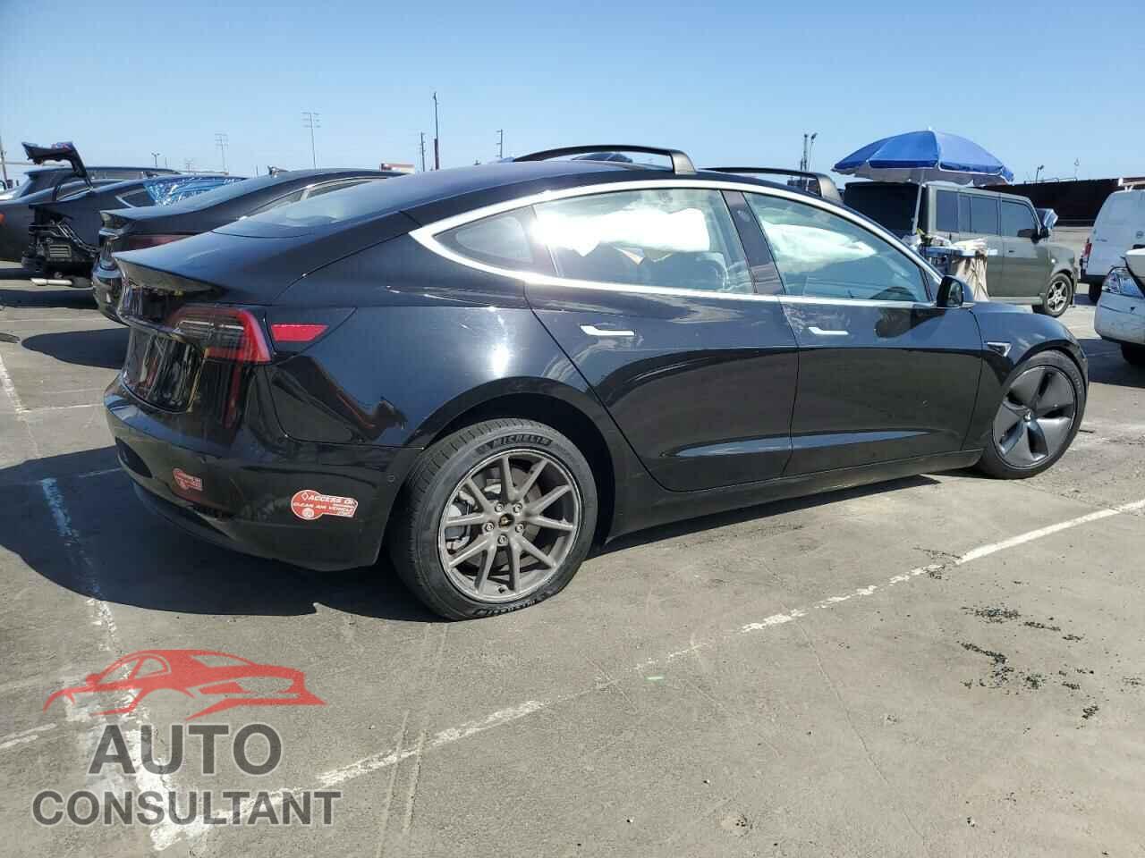 TESLA MODEL 3 2018 - 5YJ3E1EA3JF003841