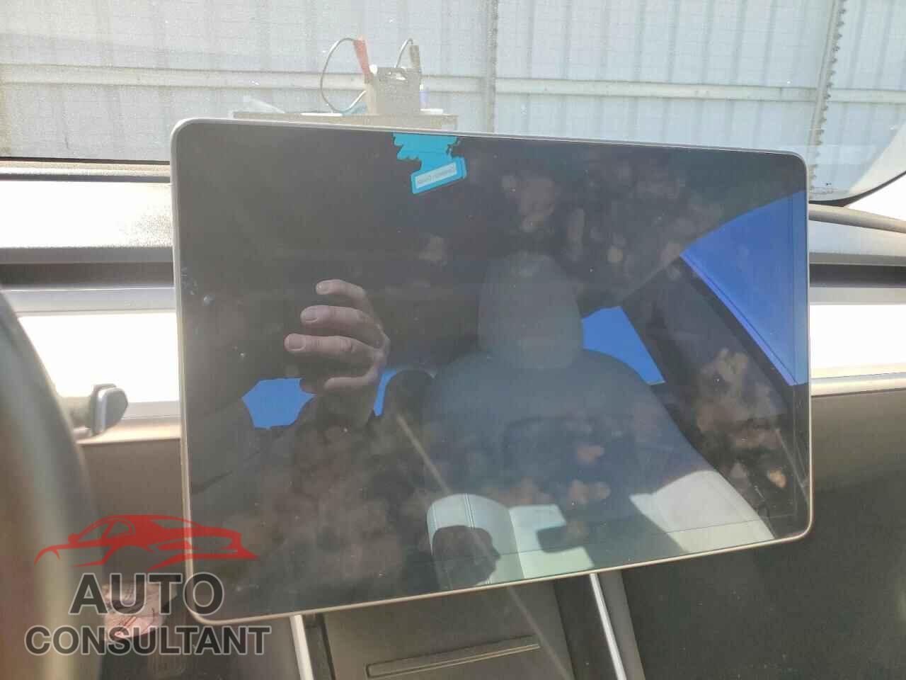TESLA MODEL 3 2019 - 5YJ3E1EA9KF486740
