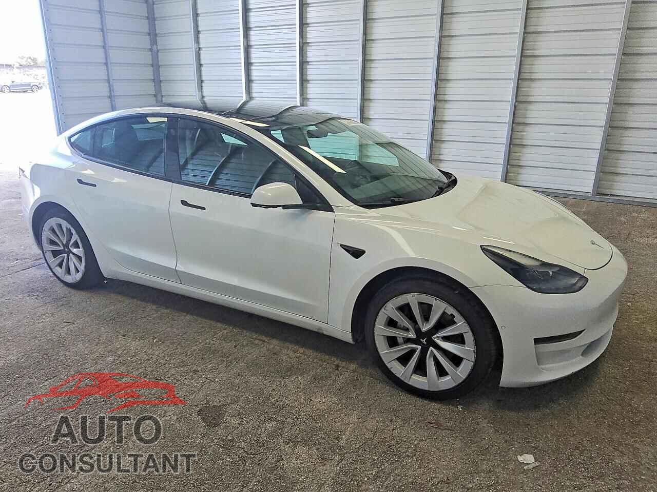 TESLA MODEL 3 2022 - 5YJ3E1EA0NF369567
