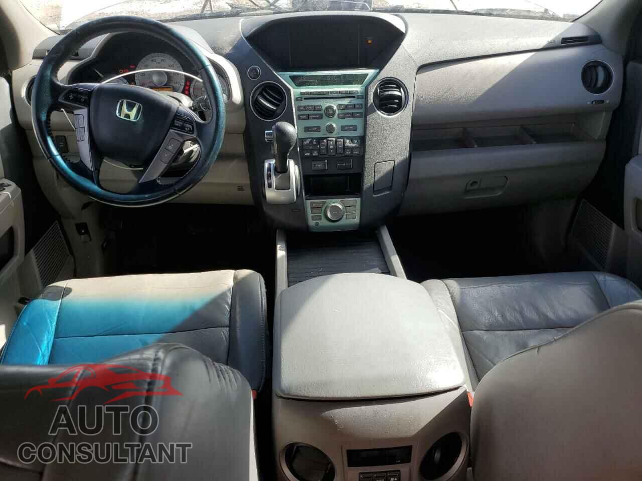 HONDA PILOT 2011 - 5FNYF3H74BB031356