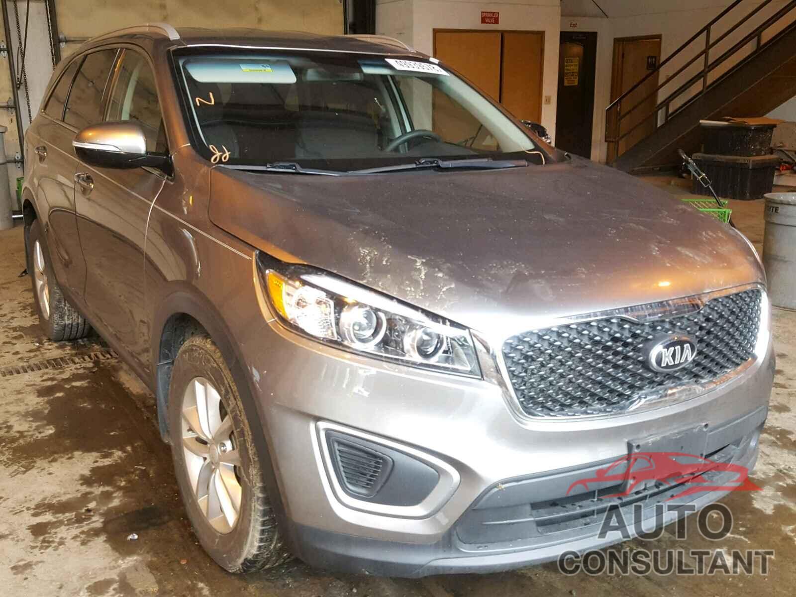 KIA SORENTO LX 2016 - 5XYPG4A38GG047856