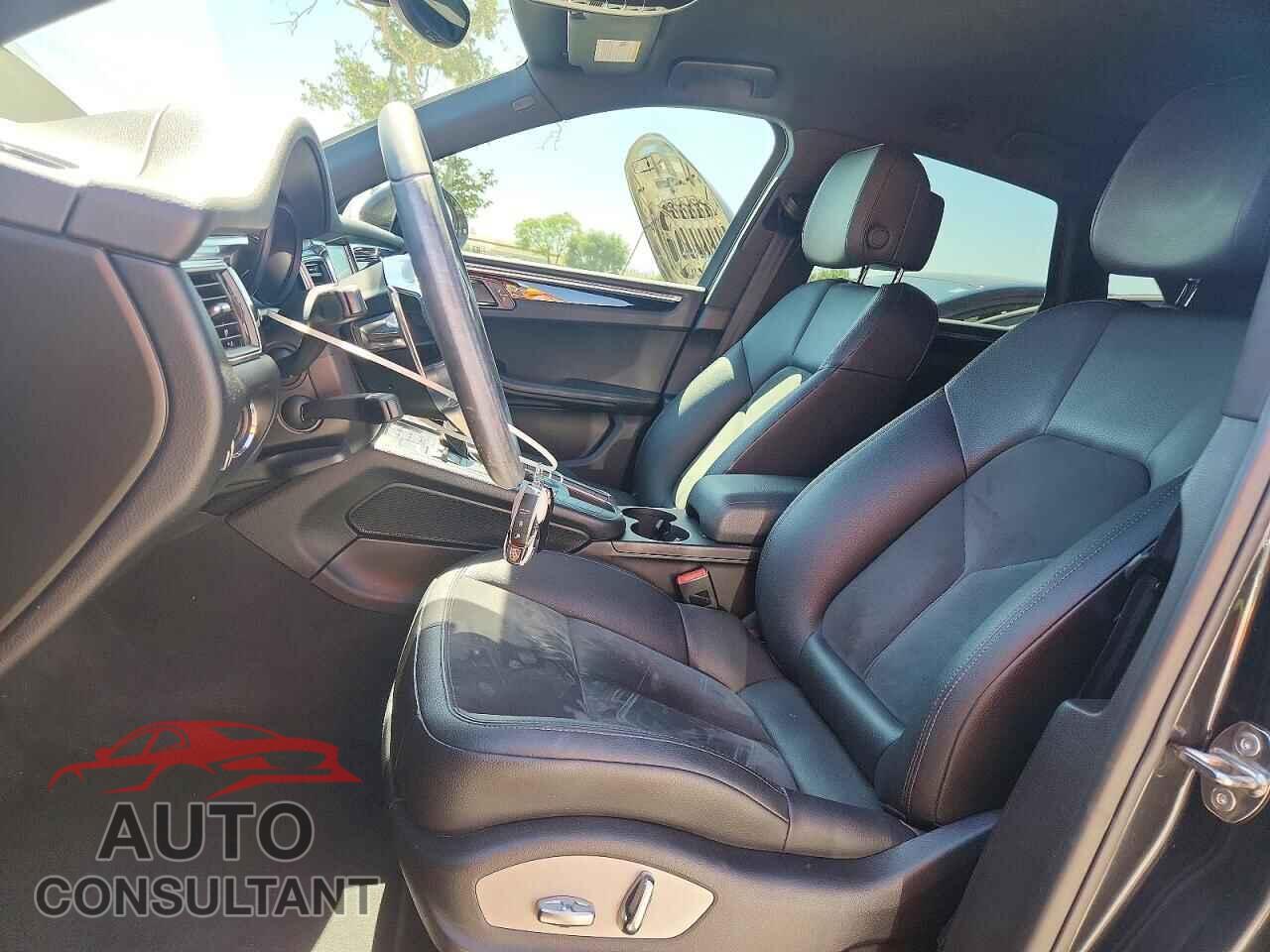 PORSCHE MACAN 2018 - WP1AA2A57JLB04989
