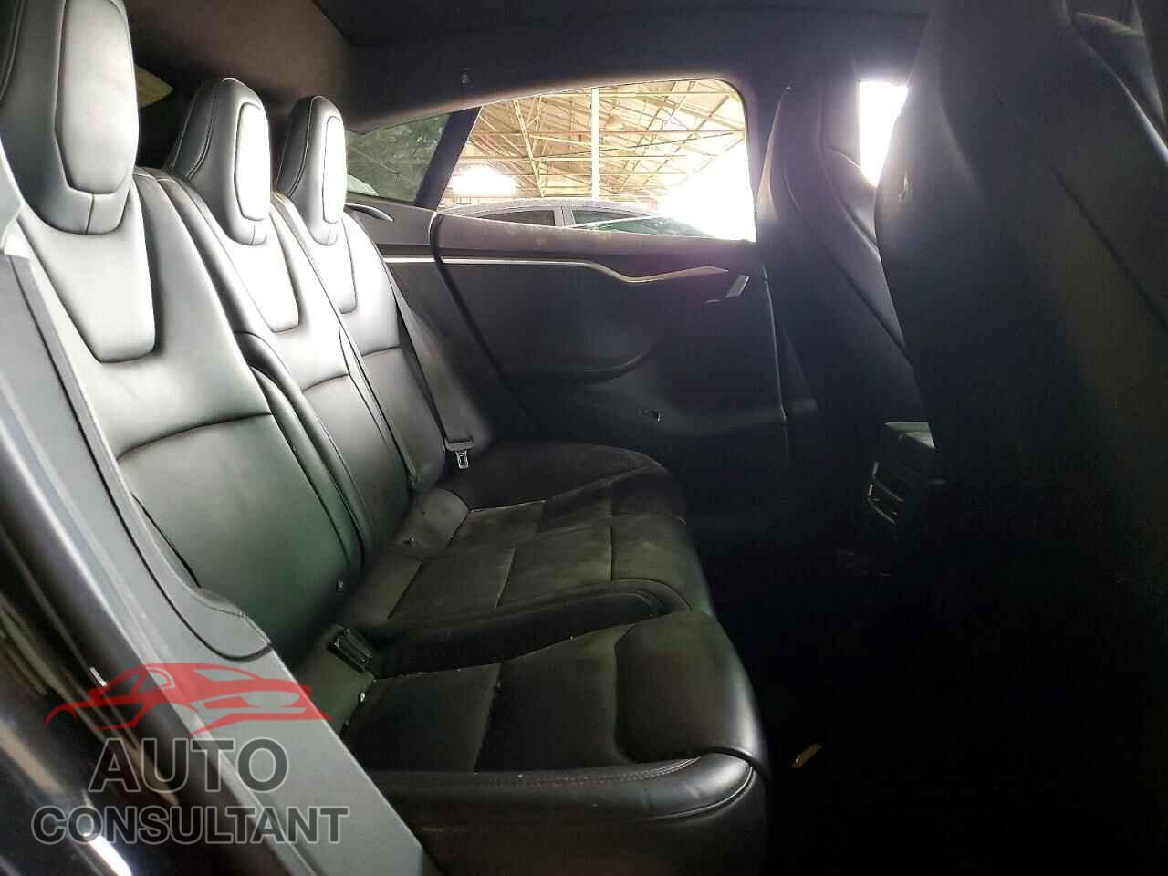 TESLA MODEL S 2017 - 5YJSA1E26HF228684