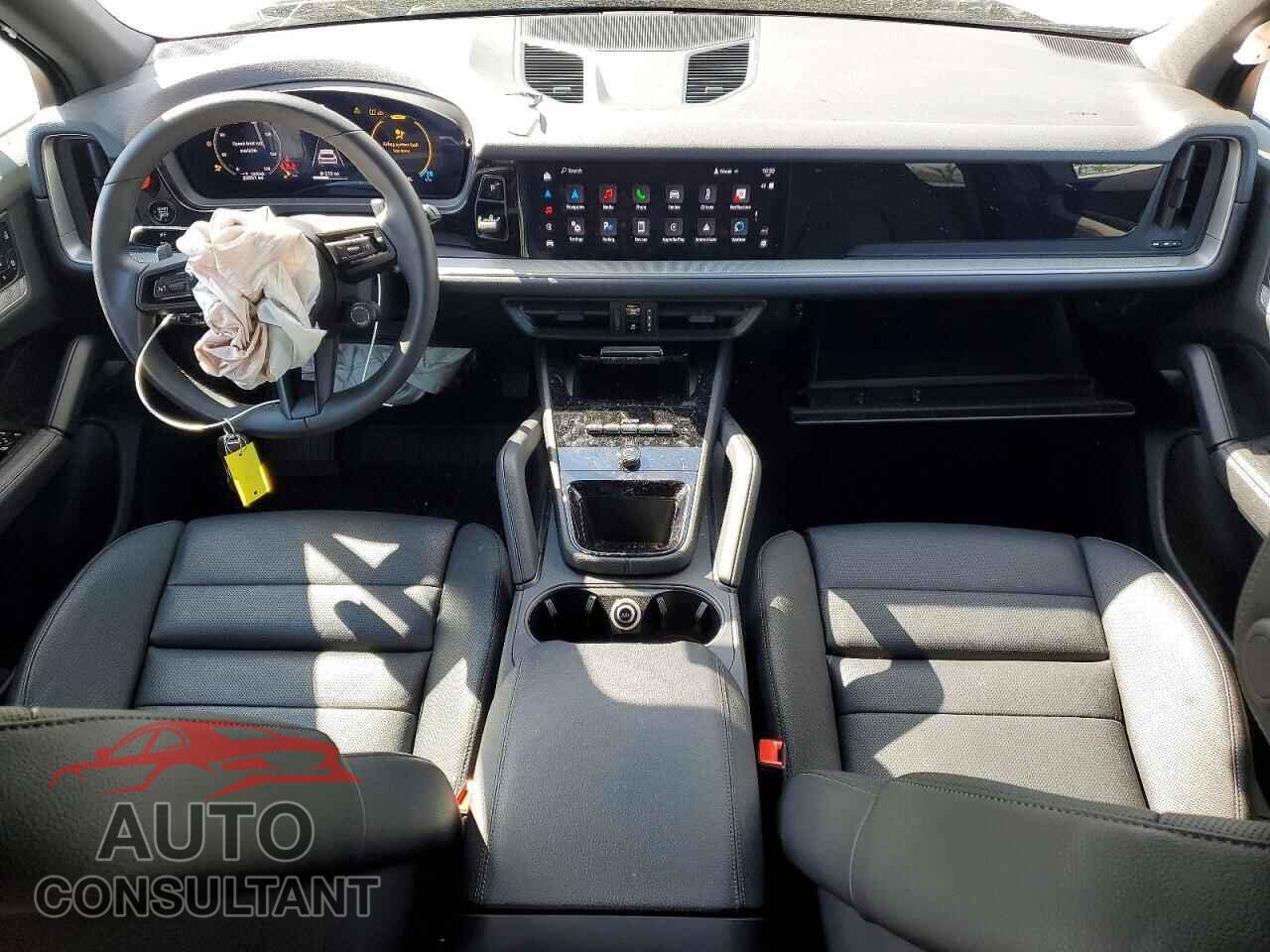 PORSCHE CAYENNE 2024 - WP1AA2AYXRDA13411
