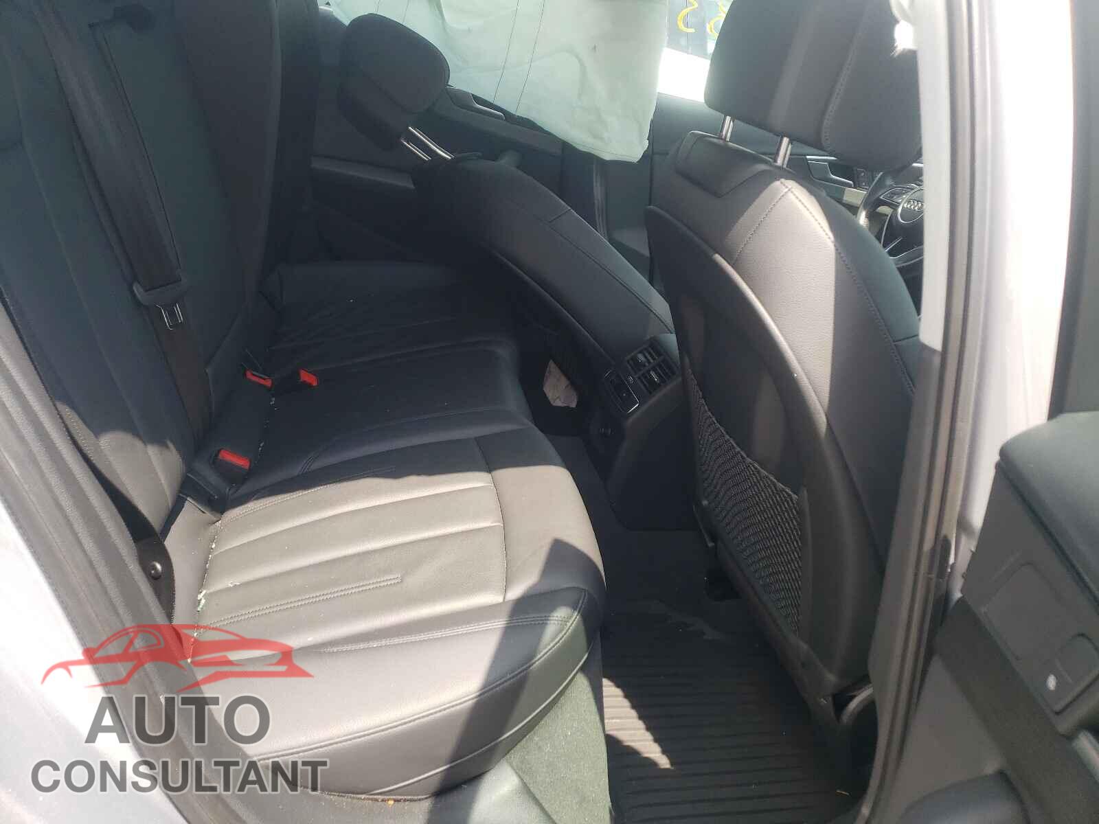 AUDI A4 2018 - WAUDNAF44JA106947