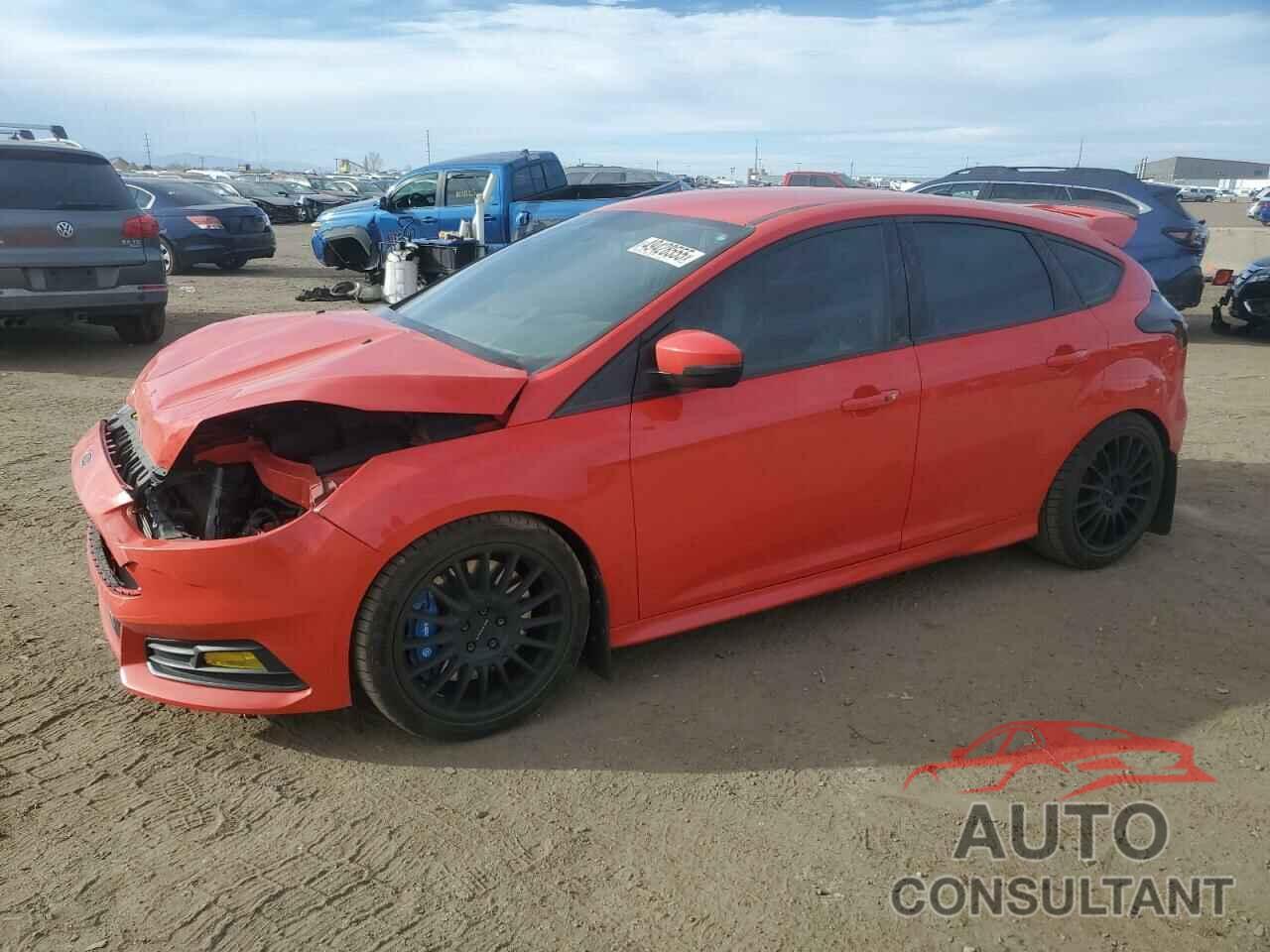 FORD FOCUS 2017 - 1FADP3L95HL310346