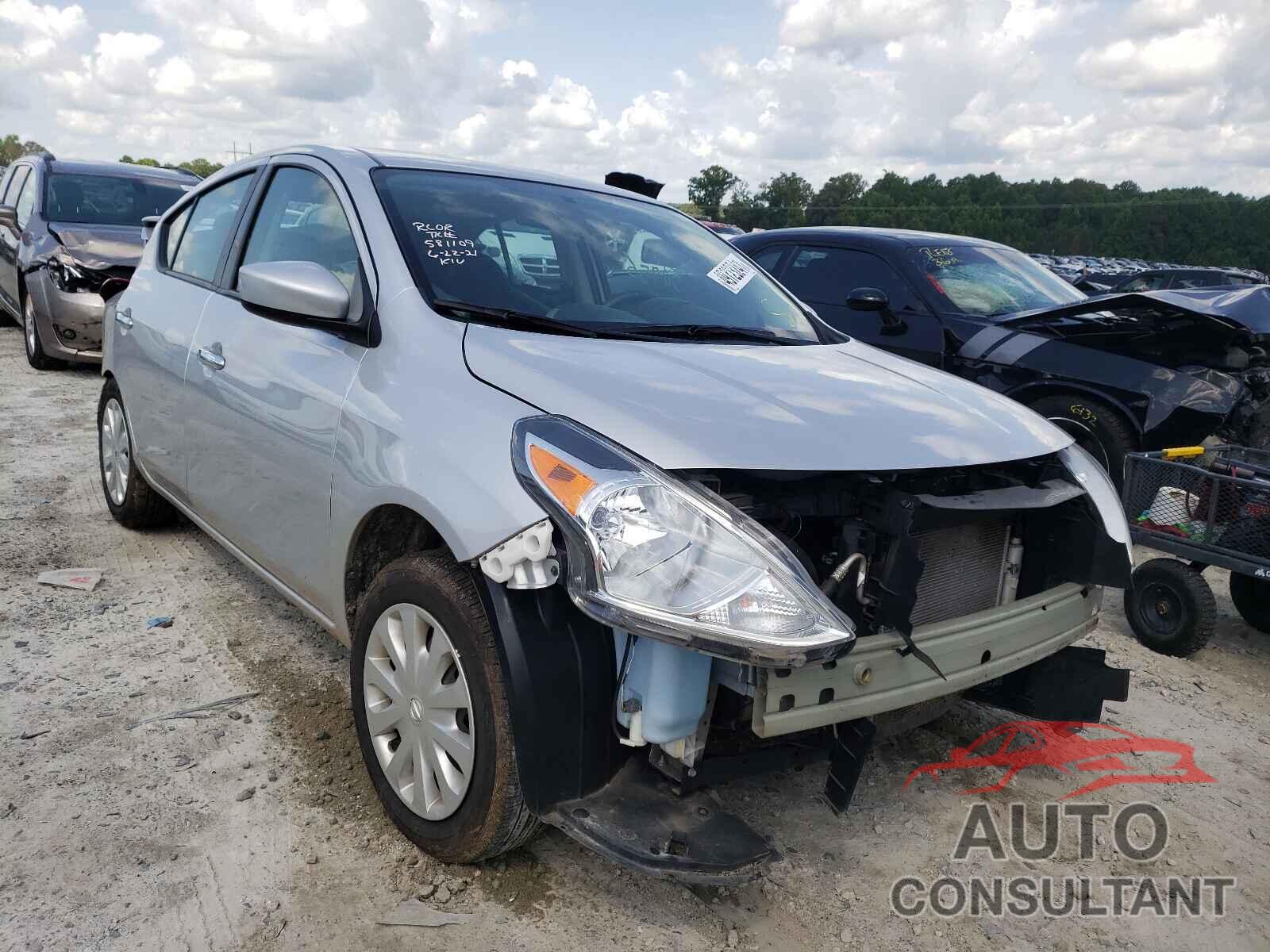 NISSAN VERSA 2019 - 3N1CN7APXKL869233
