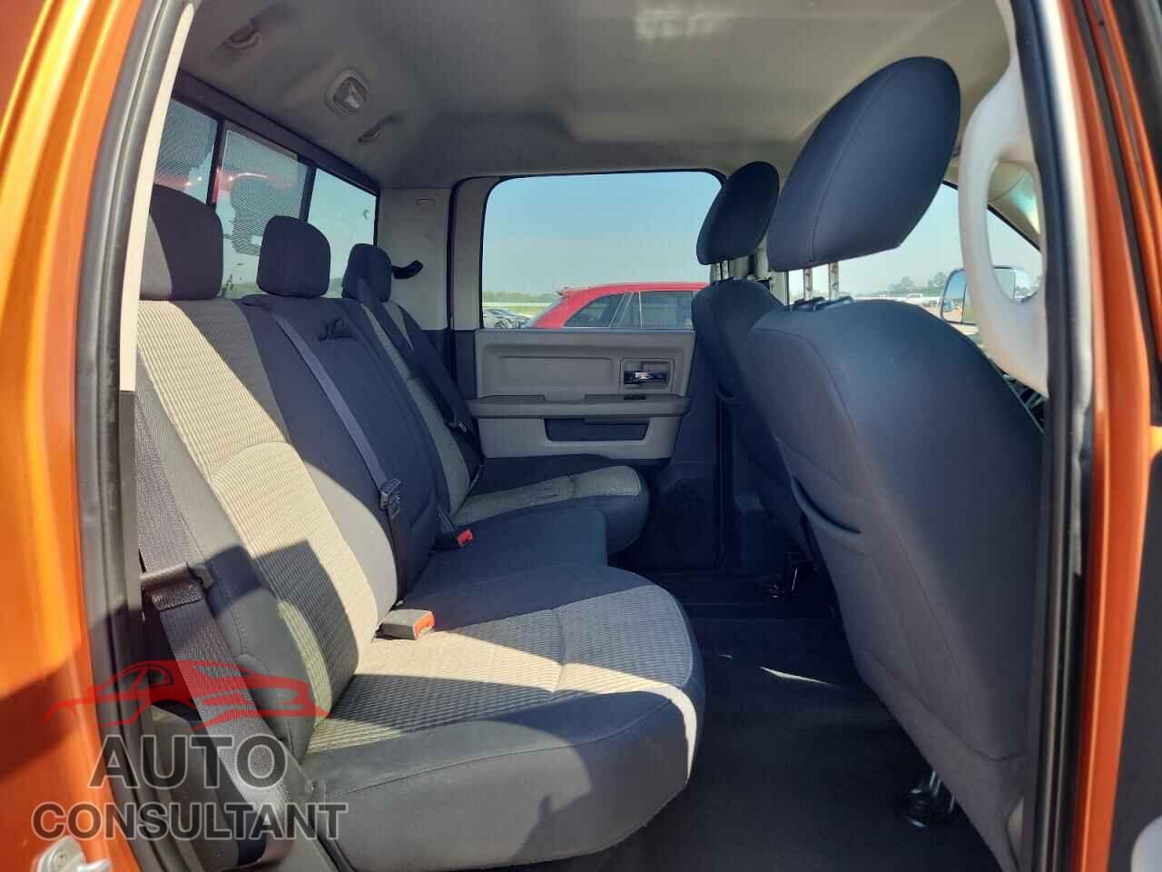 DODGE RAM 1500 2010 - 1D7RB1CT1AS166360