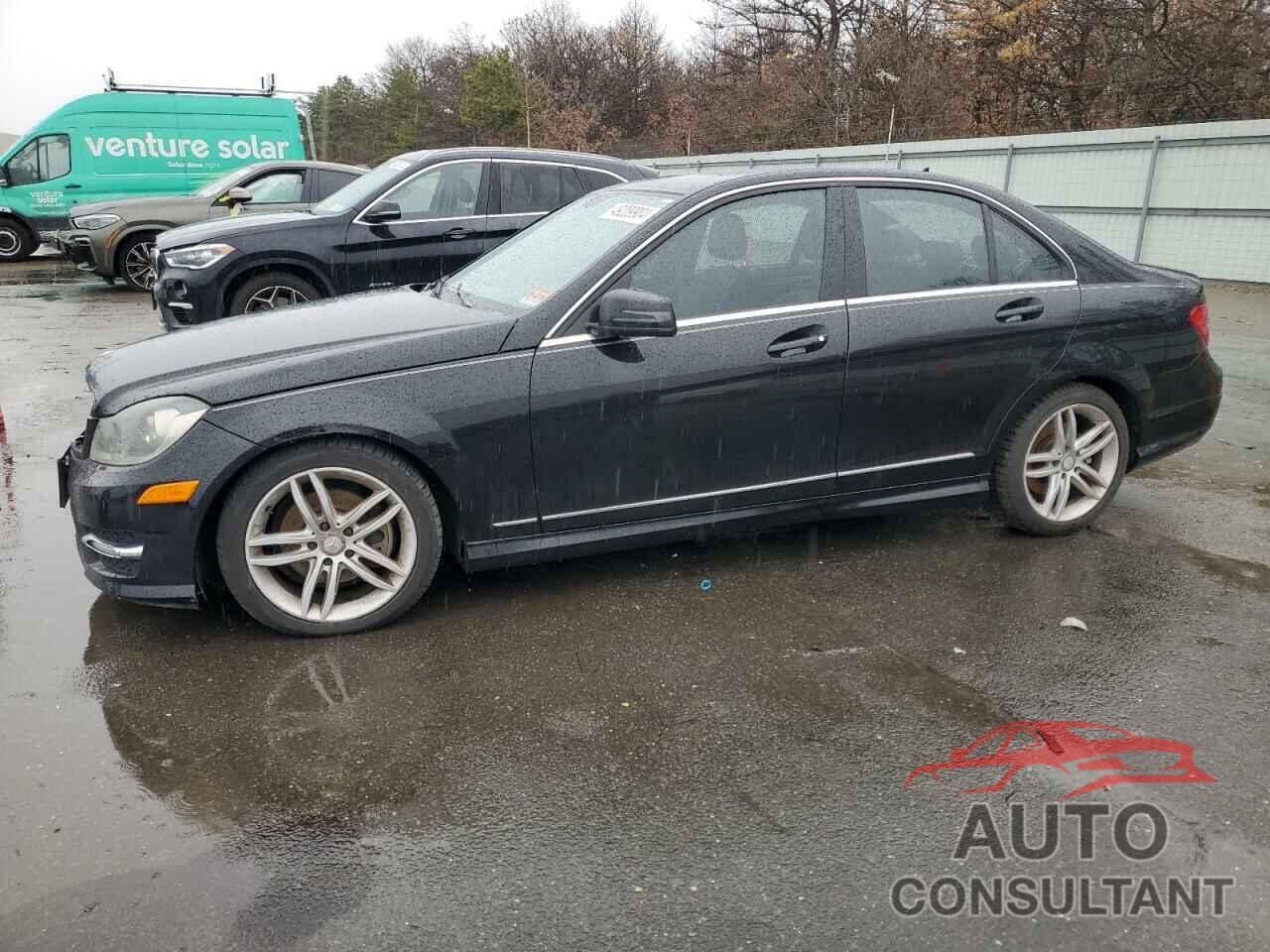MERCEDES-BENZ C-CLASS 2012 - WDDGF8BB3CR197407