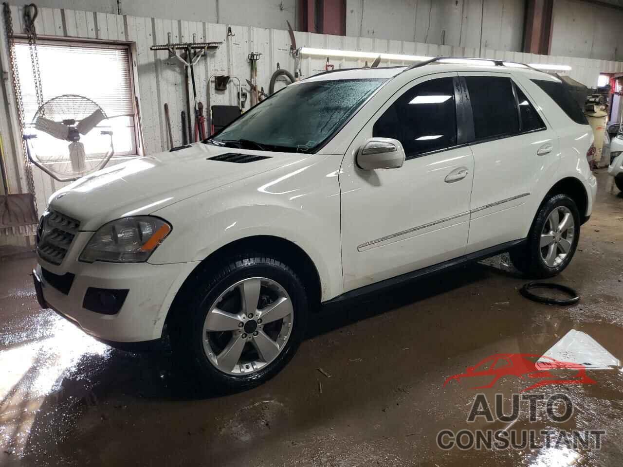 MERCEDES-BENZ M-CLASS 2009 - 4JGBB86E19A459979