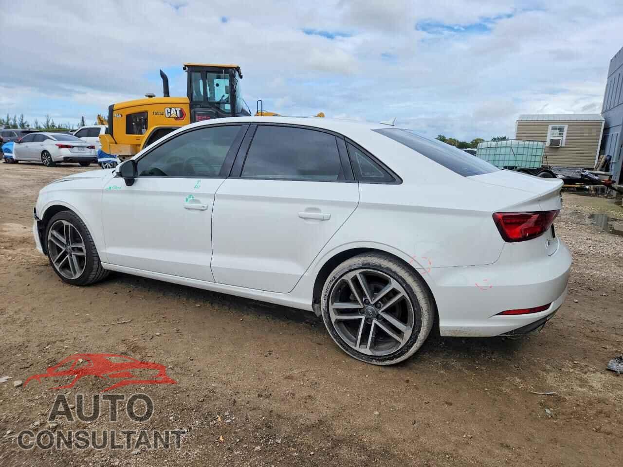 AUDI A3 2018 - WAUAUGFF9J1038445