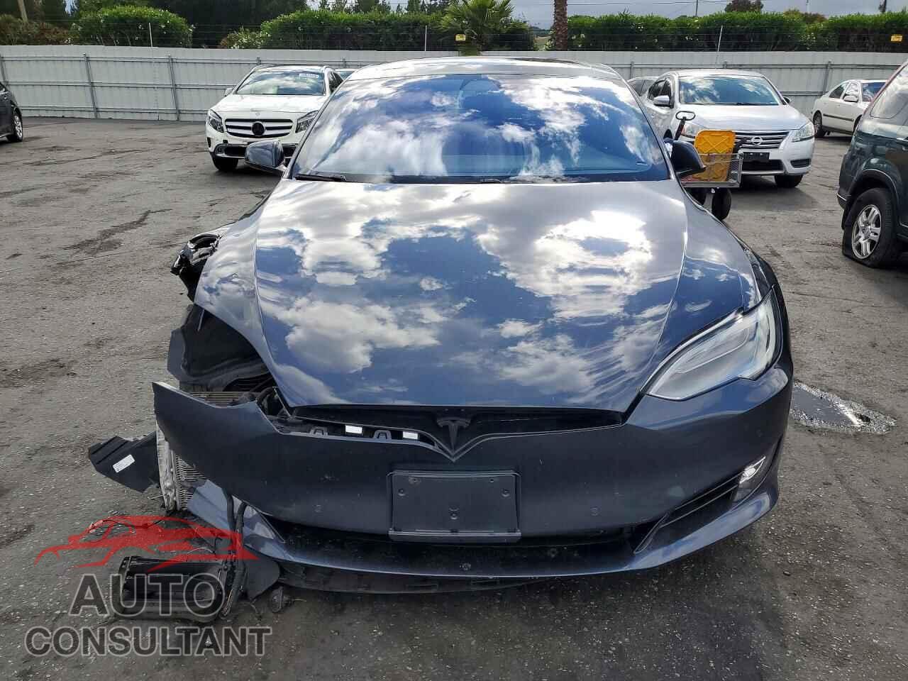 TESLA MODEL S 2017 - 5YJSA1E28HF184459