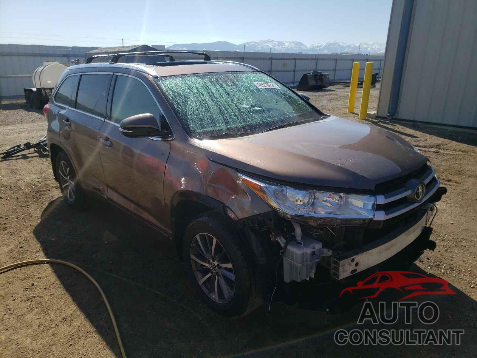 TOYOTA HIGHLANDER 2018 - 5TDJZRFH7JS800708