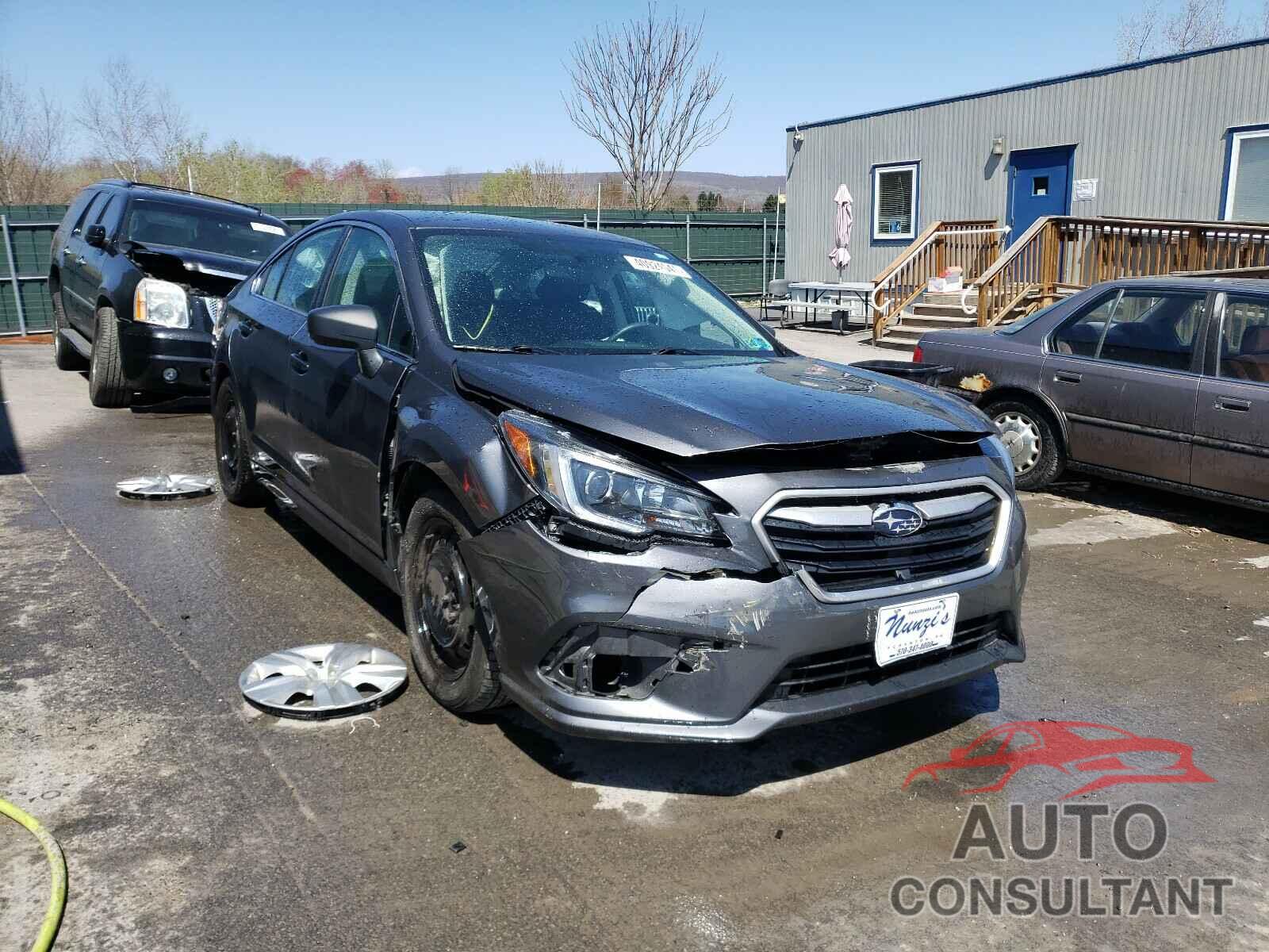 SUBARU LEGACY 2018 - 4S3BNAA63J3023159