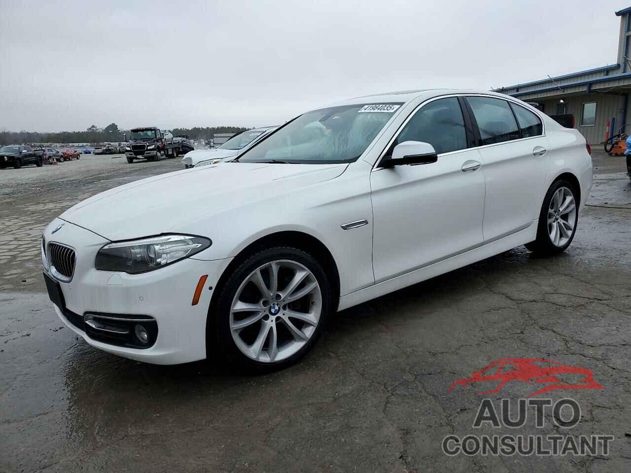 BMW 5 SERIES 2015 - WBA5B3C55FD543108