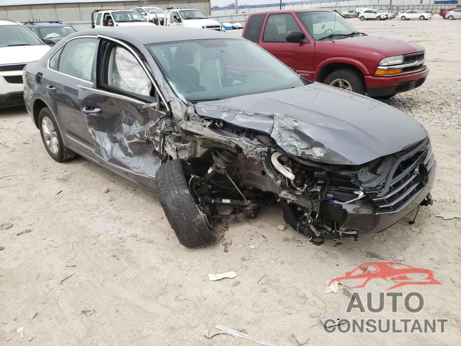VOLKSWAGEN PASSAT 2017 - 1VWAT7A37HC048230