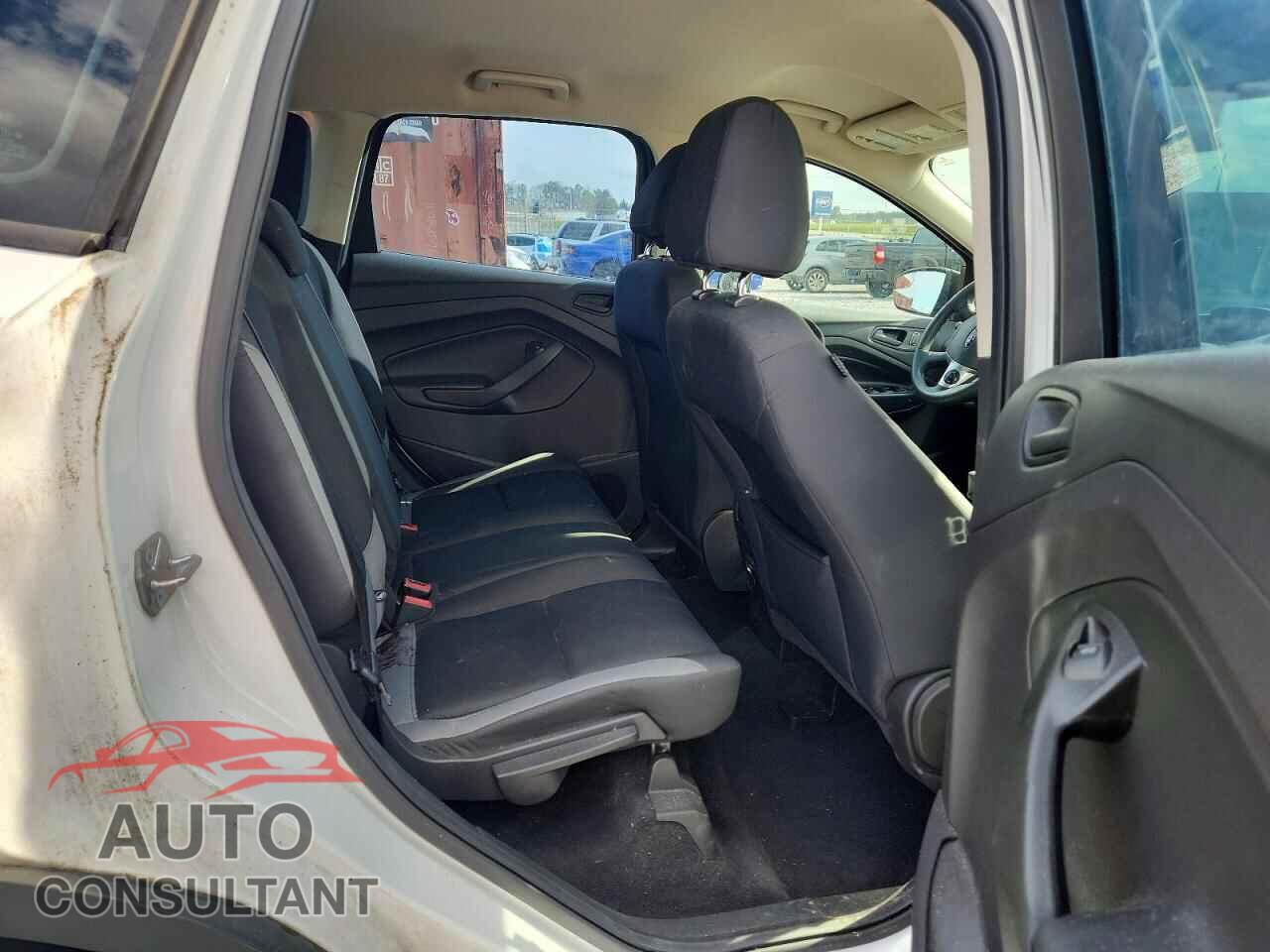 FORD ESCAPE 2015 - 1FMCU0F73FUC28352