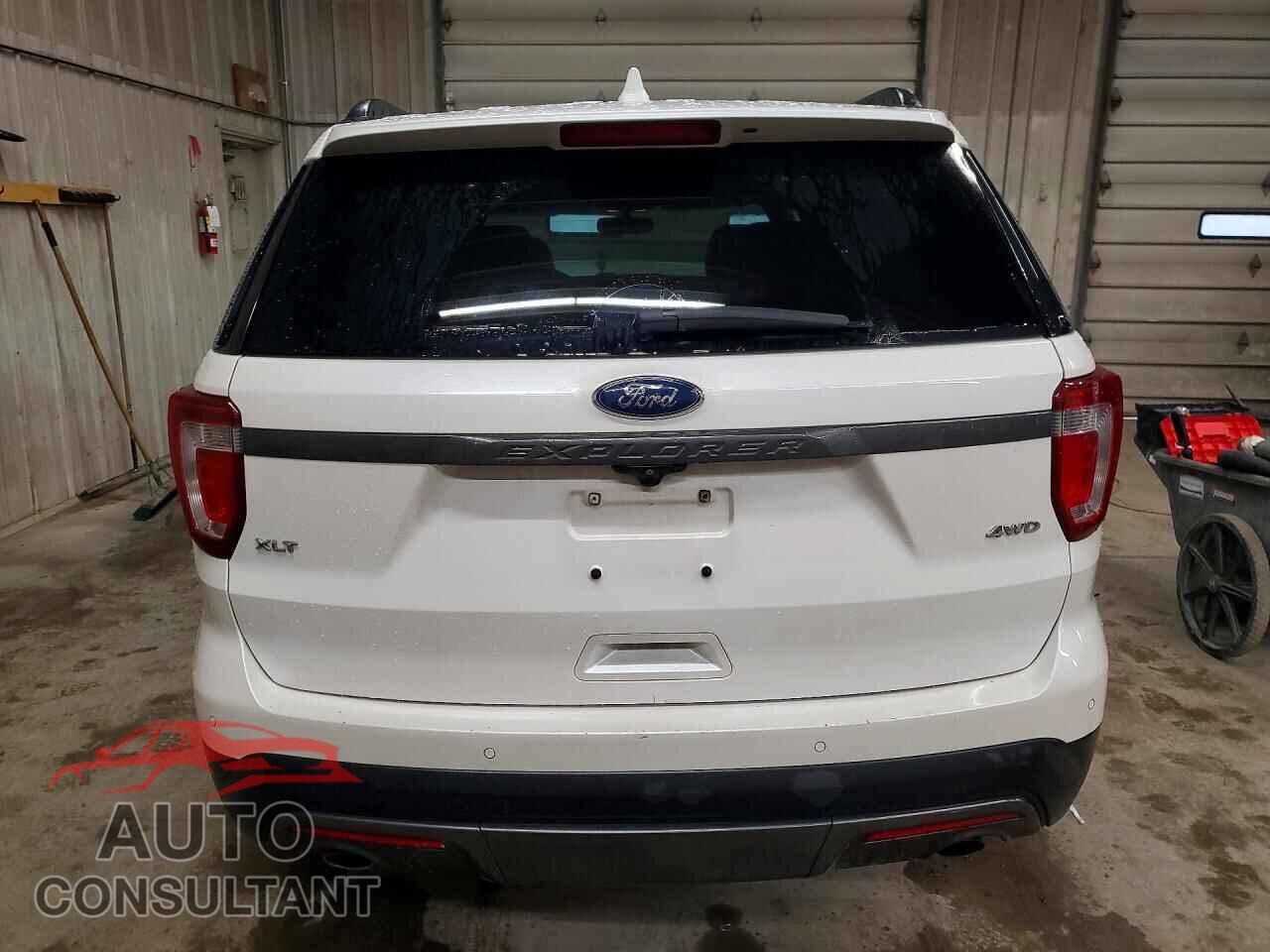 FORD EXPLORER 2017 - 1FM5K8D81HGD00448