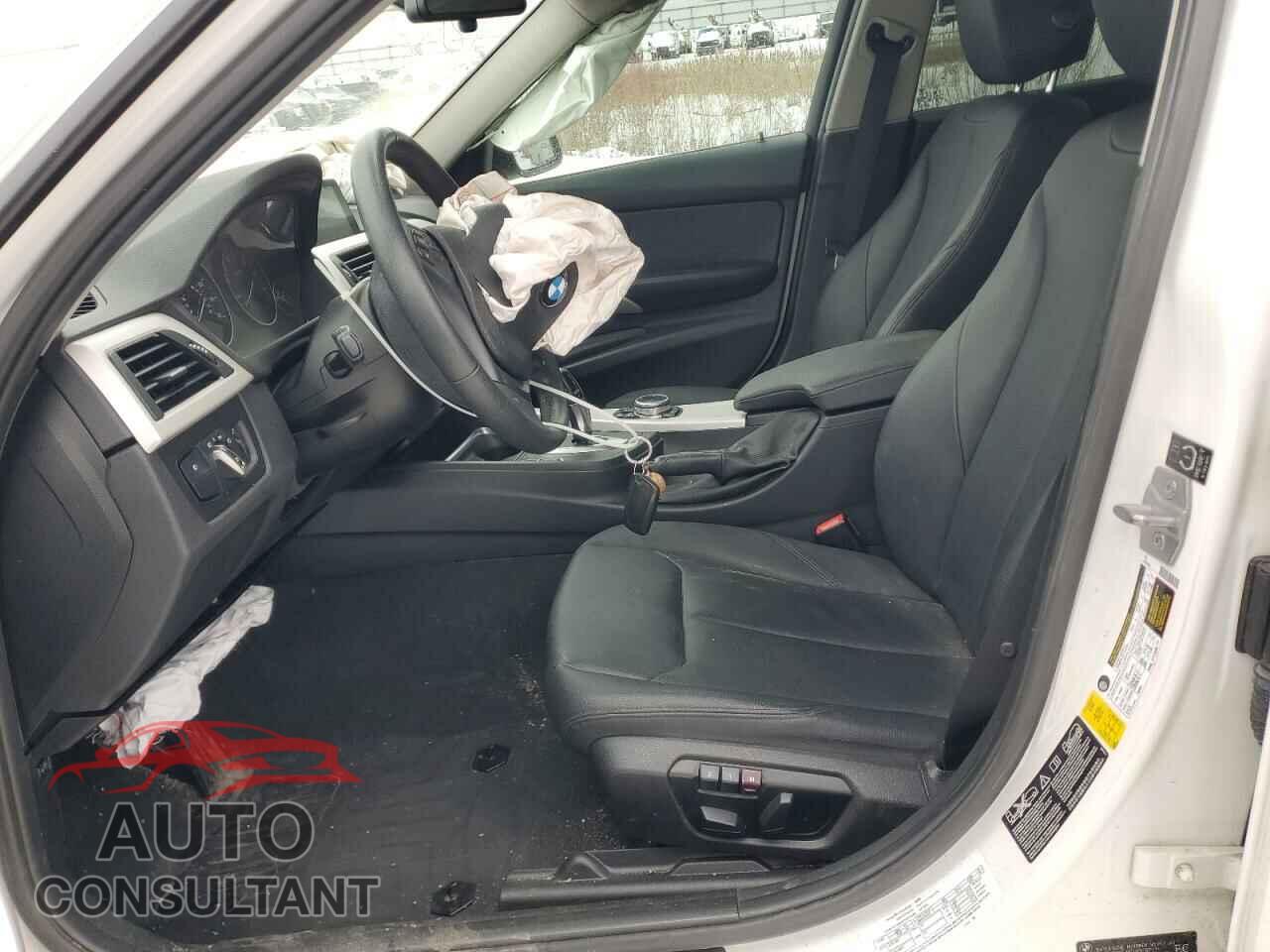 BMW 3 SERIES 2014 - WBA3C3G51ENS72412